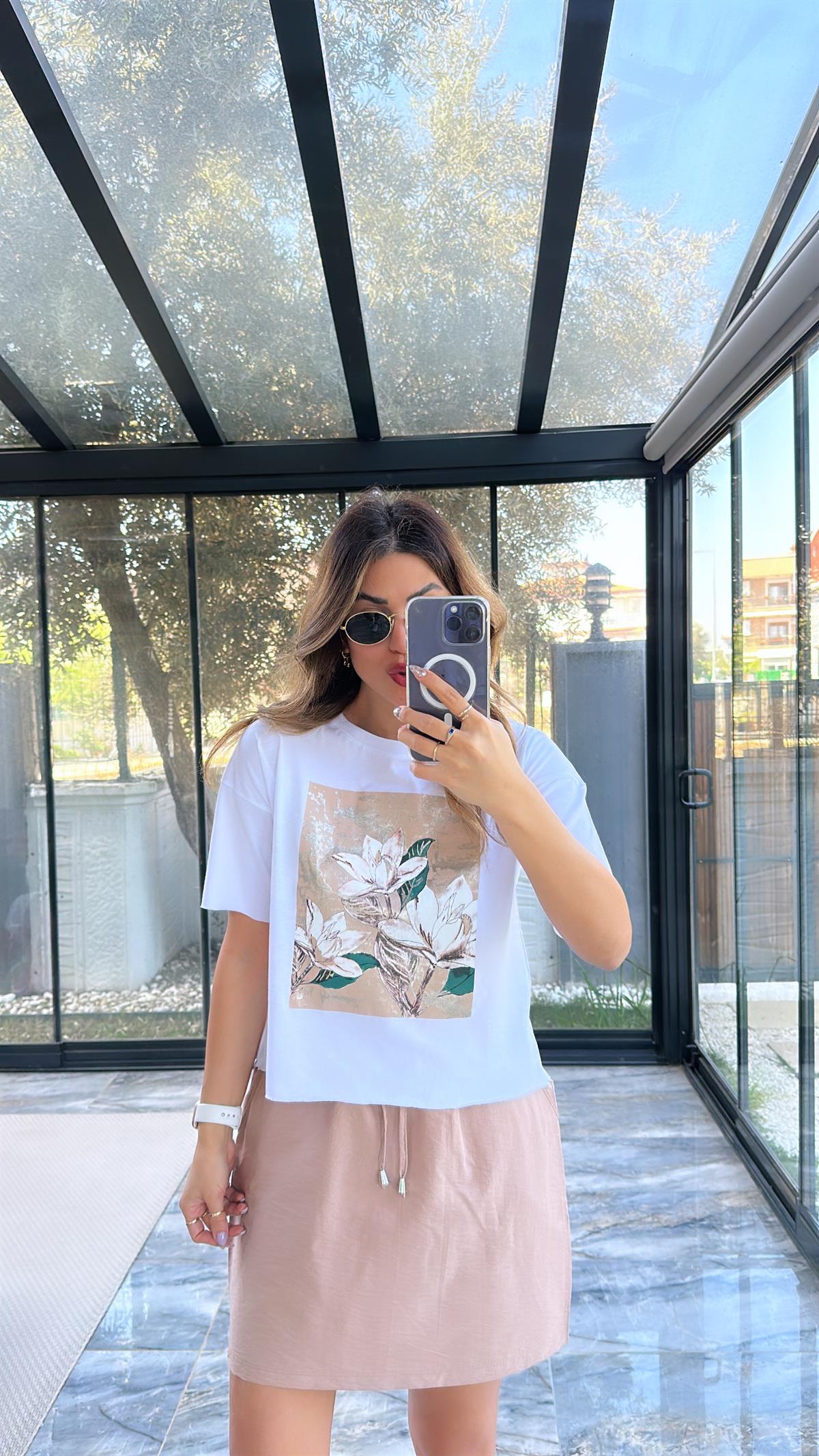 Çiçek Baskılı Bej Etek Tshirt Takım