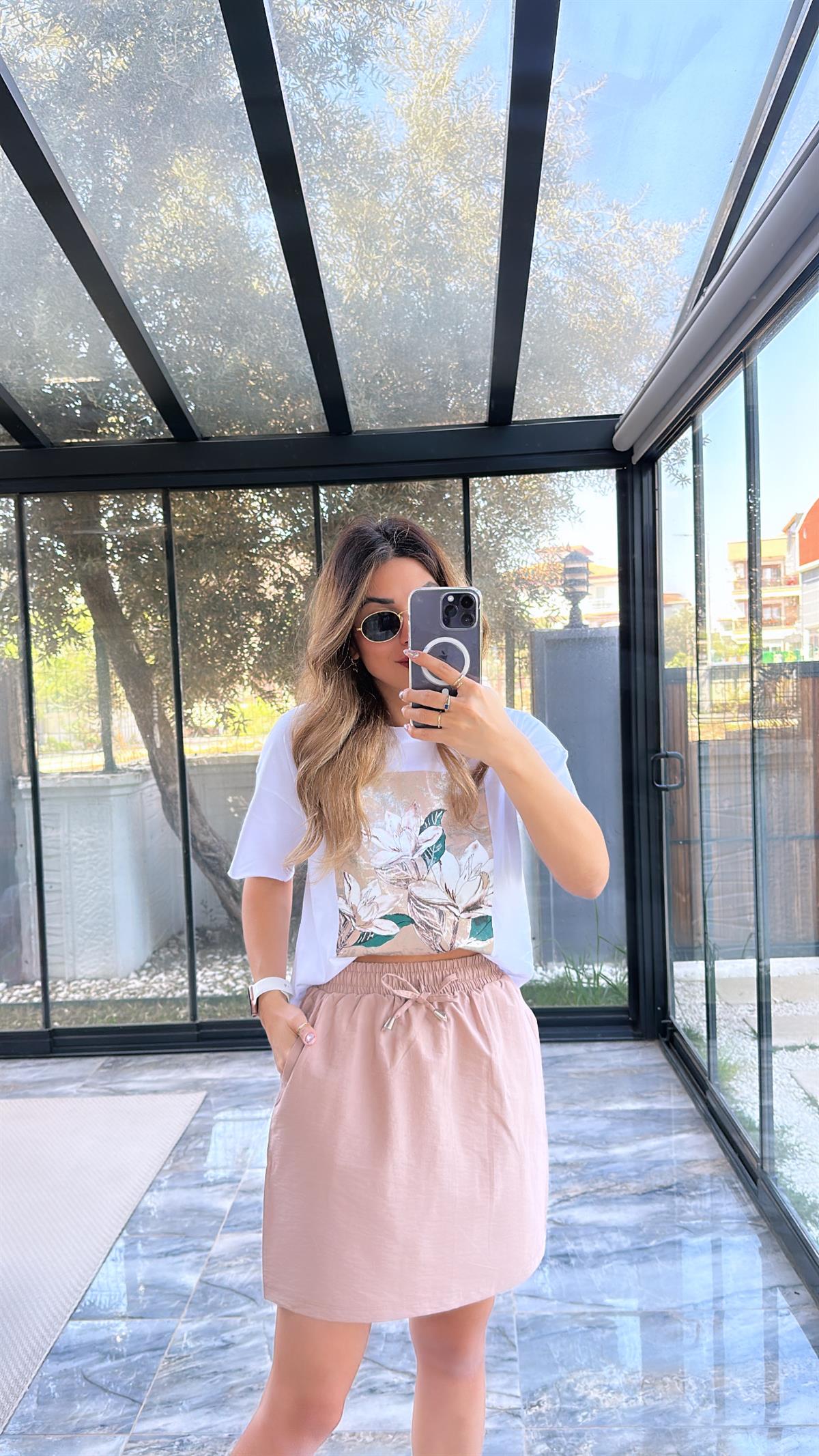 Çiçek Baskılı Bej Etek Tshirt Takım