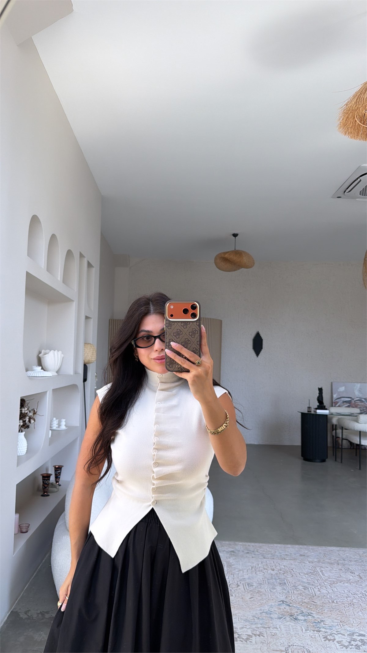 Ekru Büzgülü Düğmeli Dik Yaka Triko Bluz