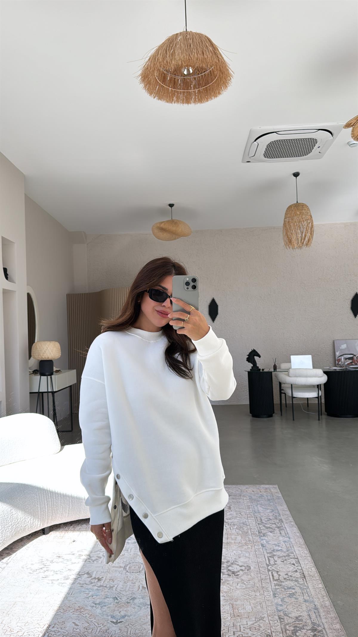 Ekru Çıtçıt Detaylı Sweatshirt