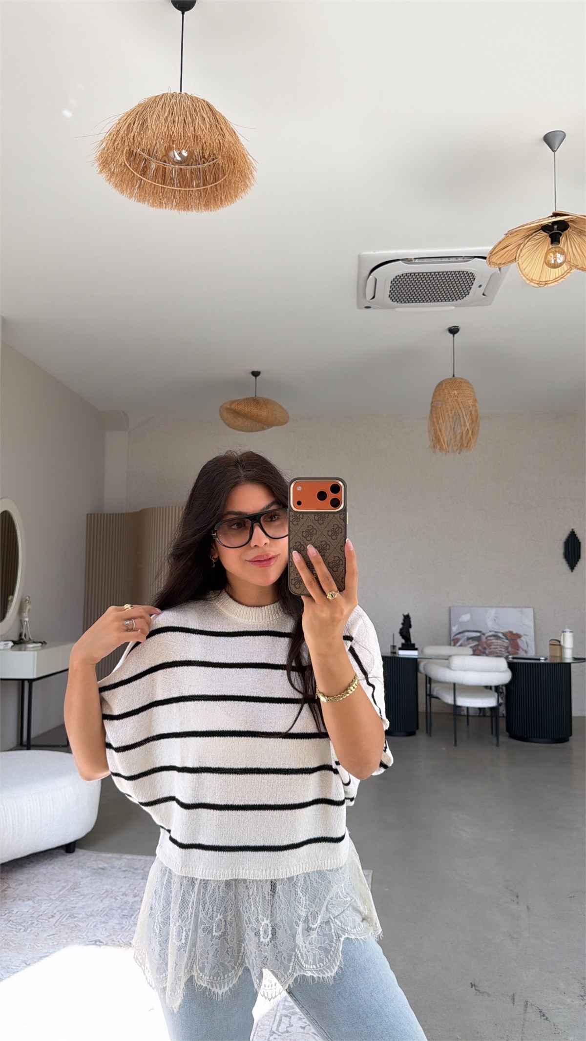 Ekru Çizgili Dantel Detaylı Şık Triko Bluz