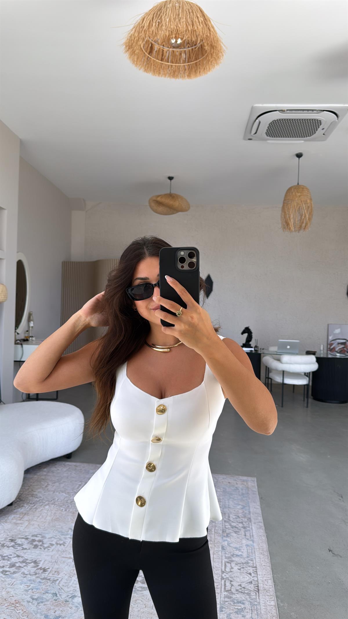 Ekru Dalgıç Gold Detaylı Bel Oturan Bluz