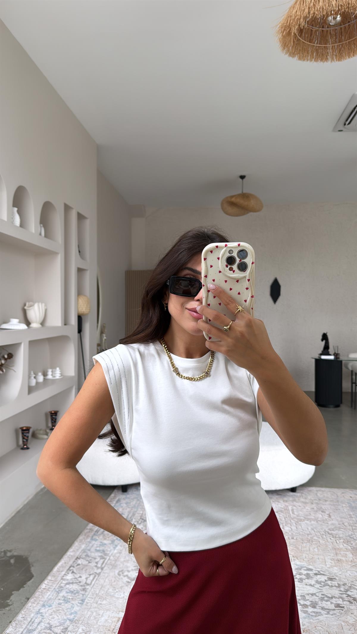 Ekru Dik Omuz Taş Sıra Tshirt