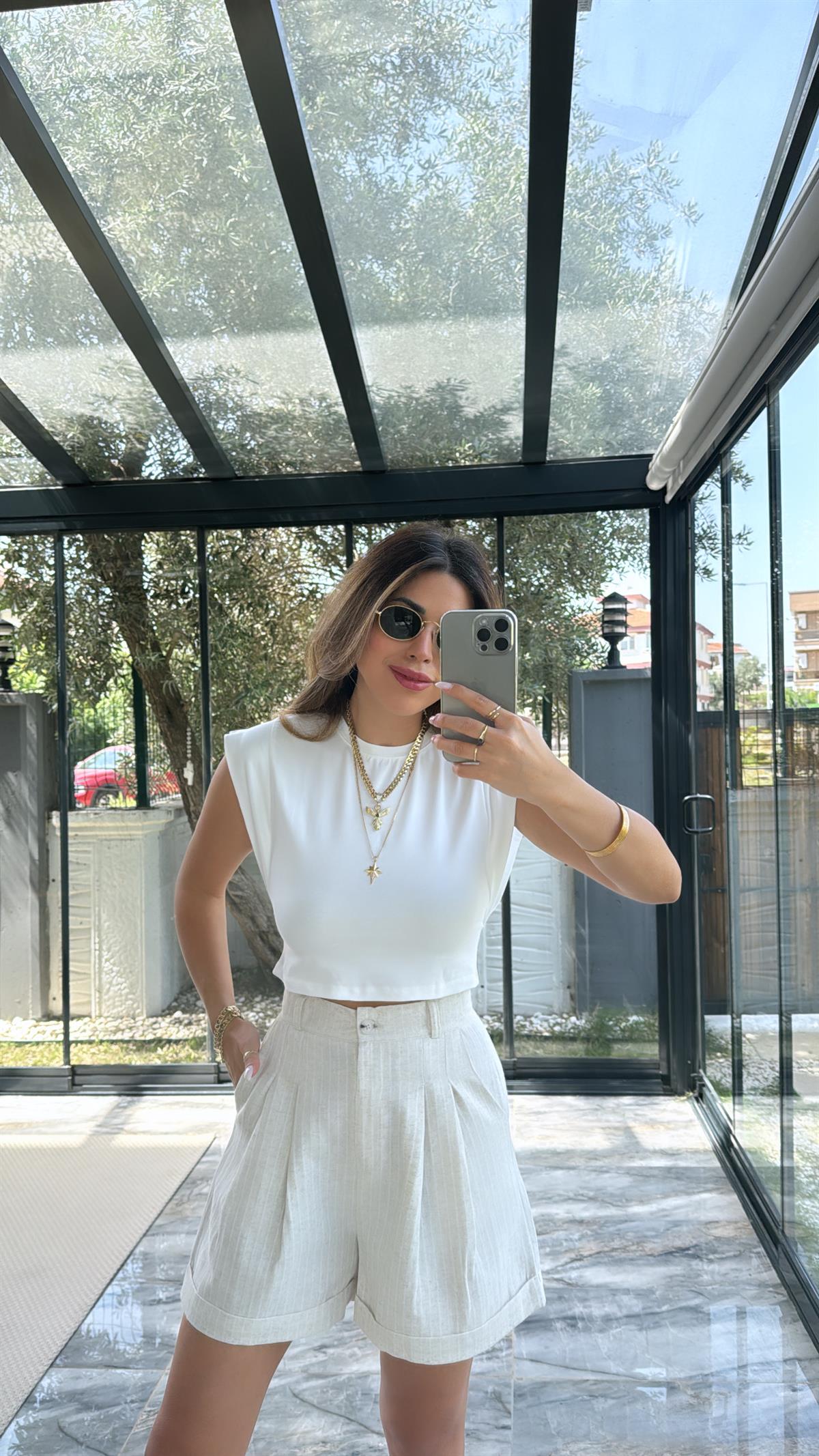 Ekru Dik Omuzlu Tshirt