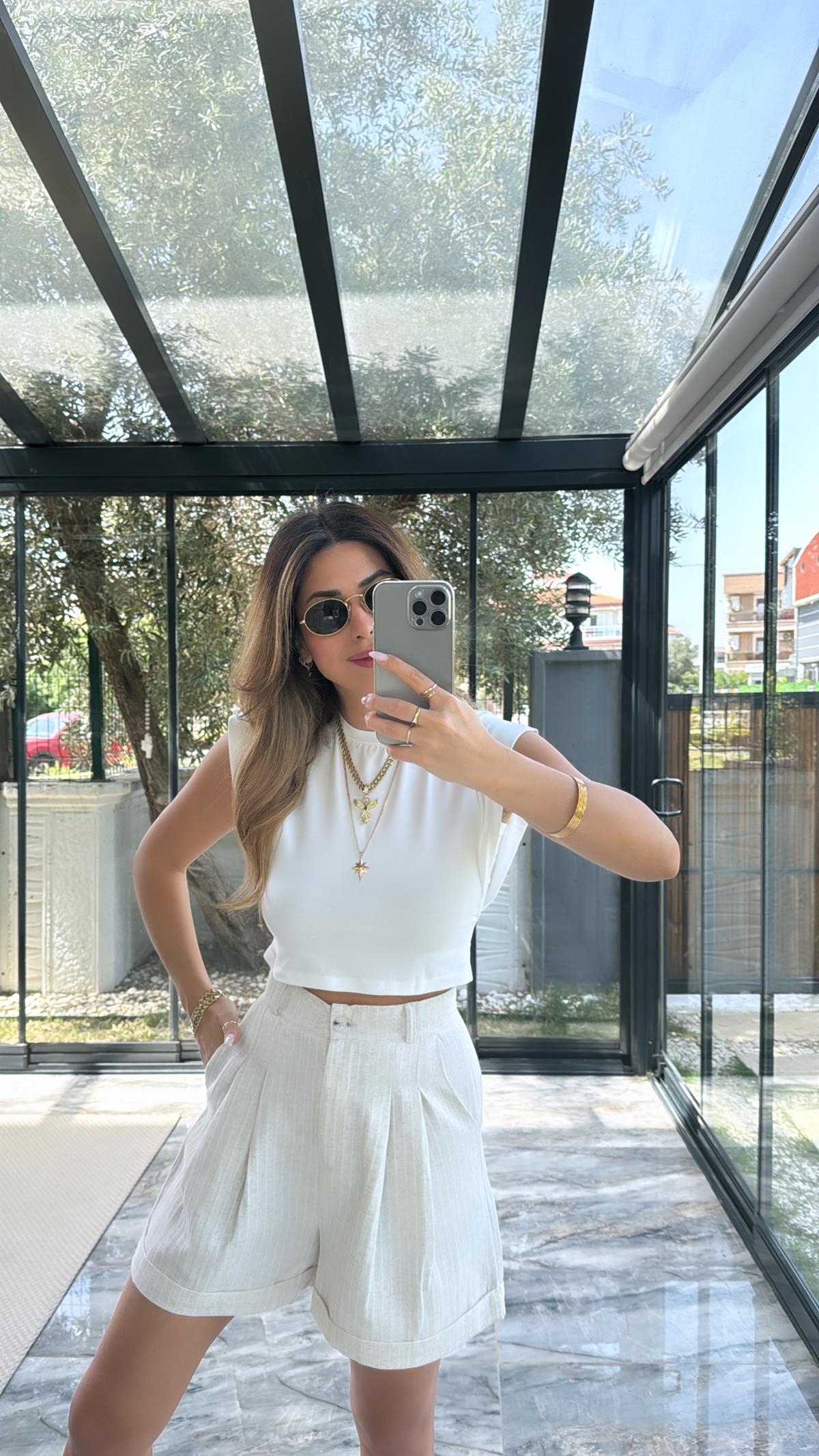 Ekru Dik Omuzlu Tshirt