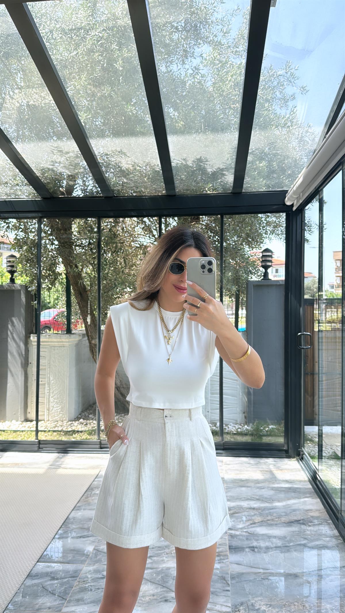 Ekru Dik Omuzlu Tshirt