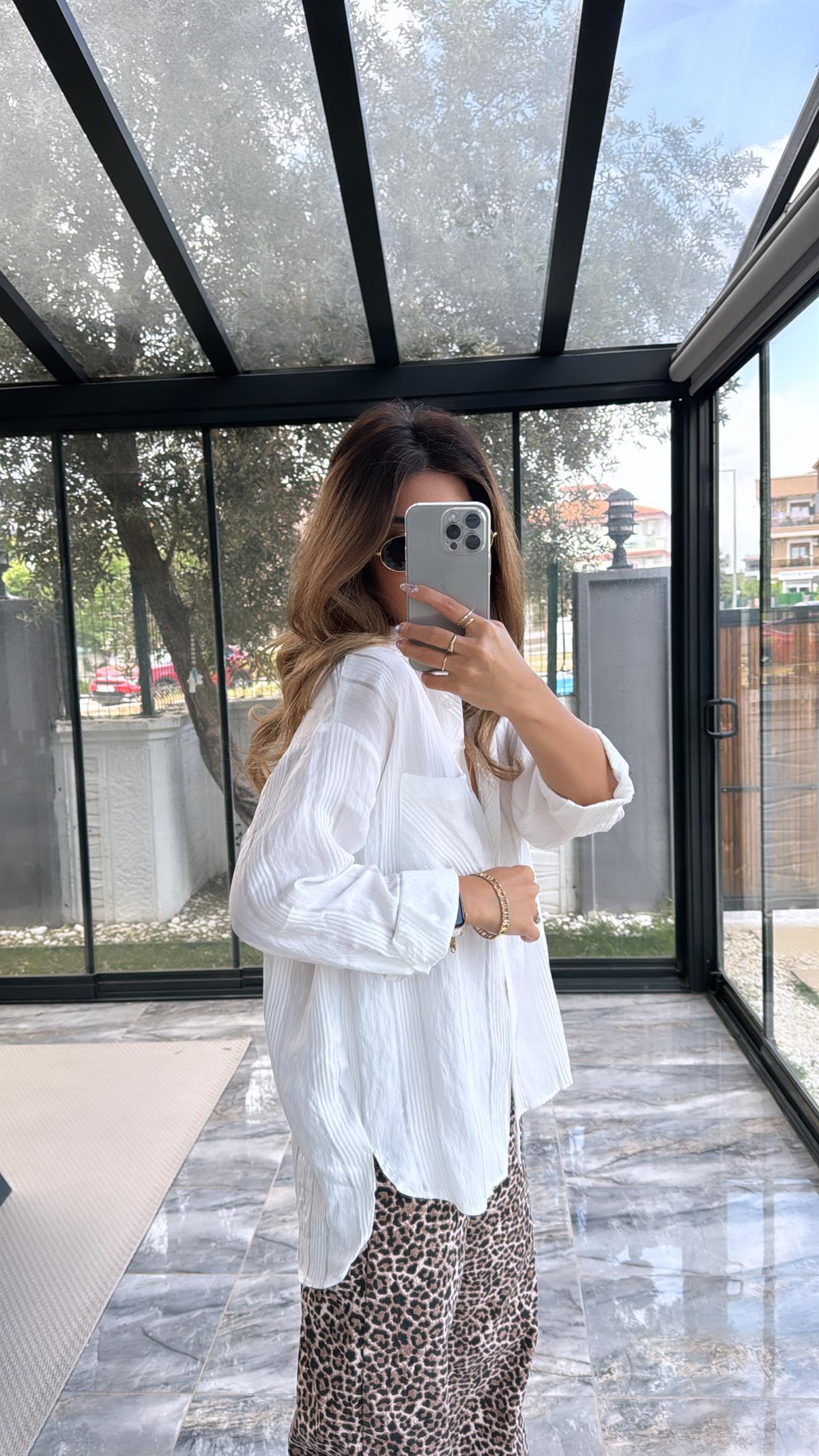 Ekru Dokulu Premium Gömlek