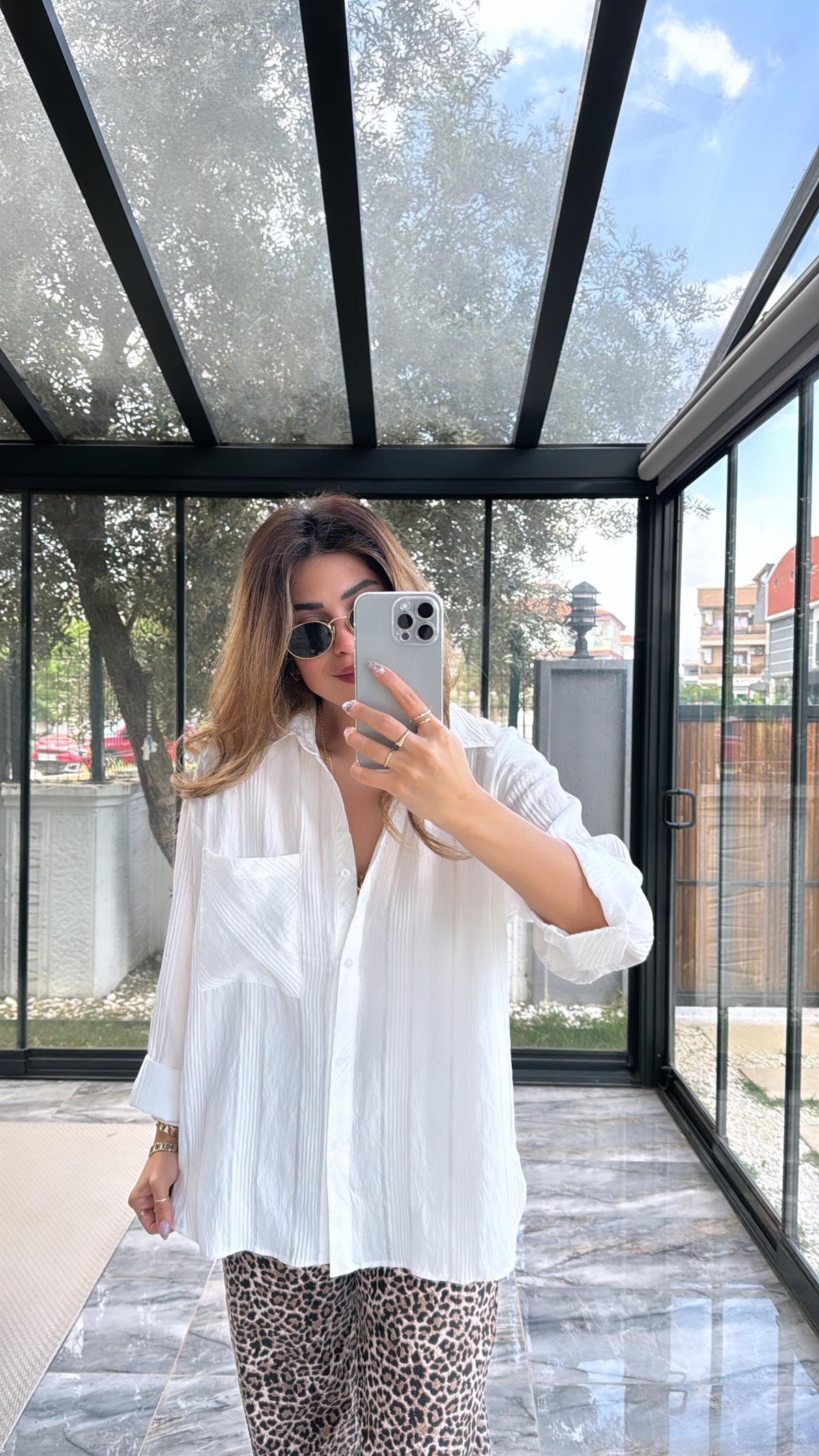 Ekru Dokulu Premium Gömlek