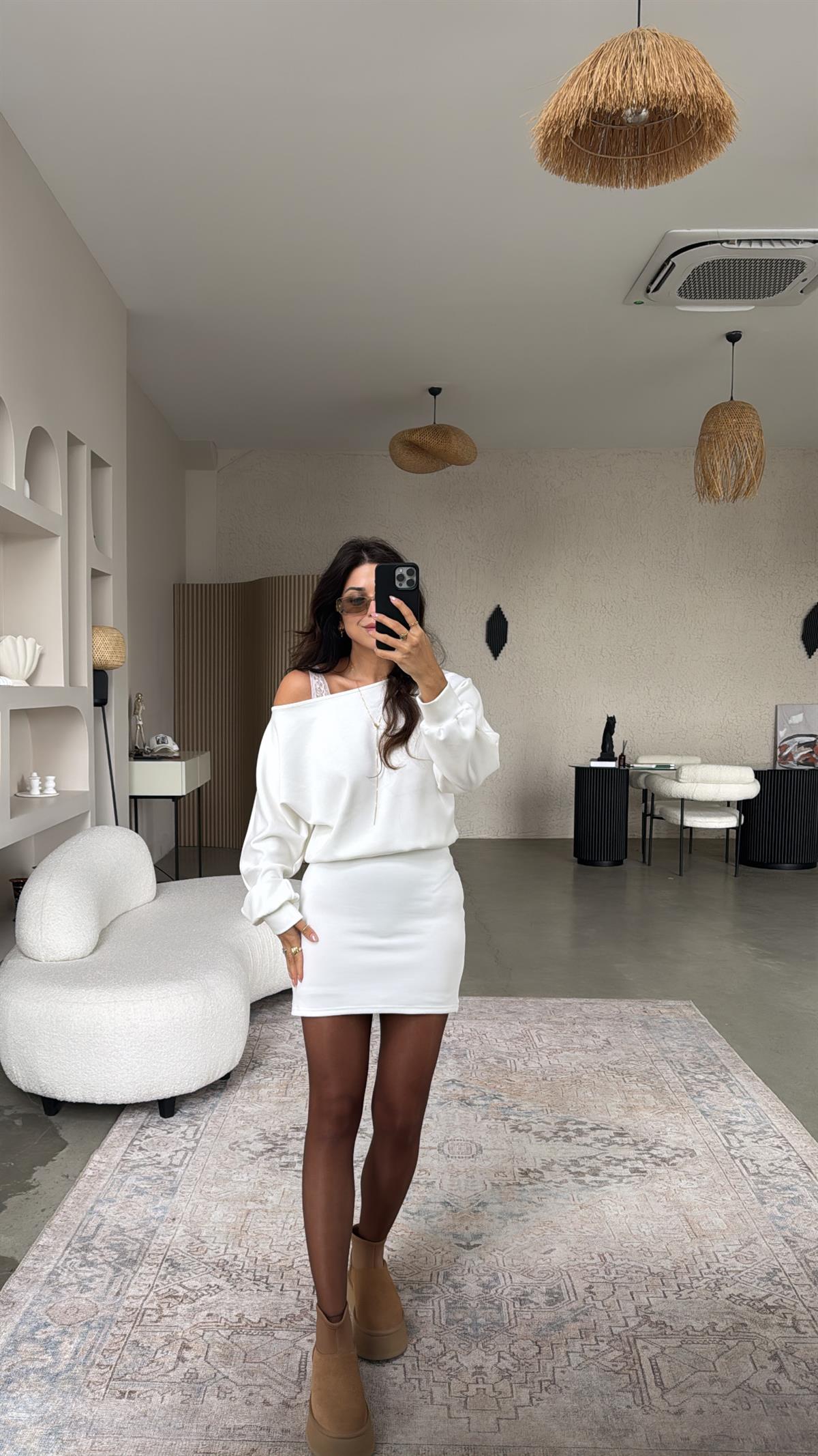 Ekru Eteği Oturan Modal Elbise
