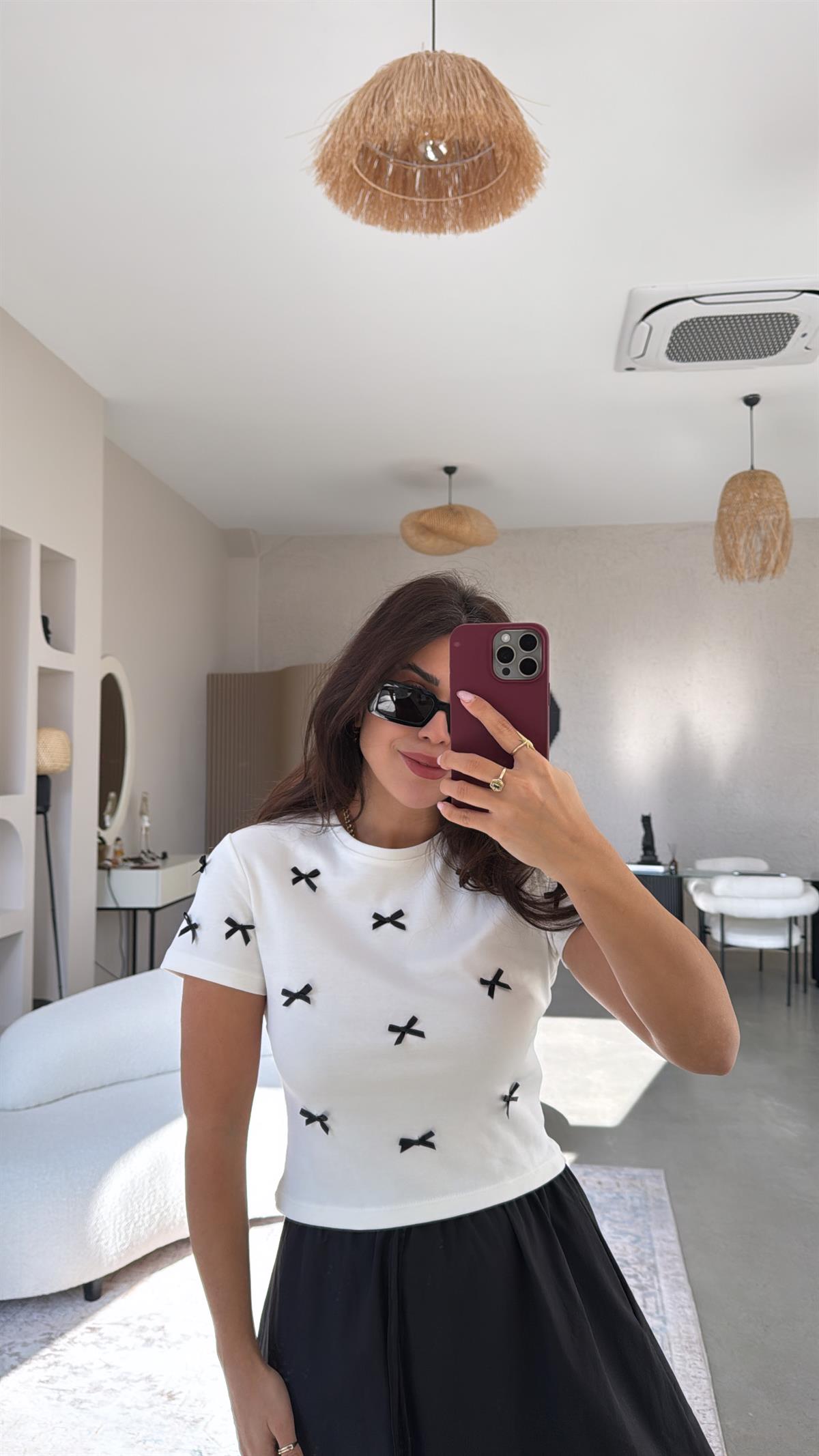 Ekru Fiyonk Detaylı Tshirt