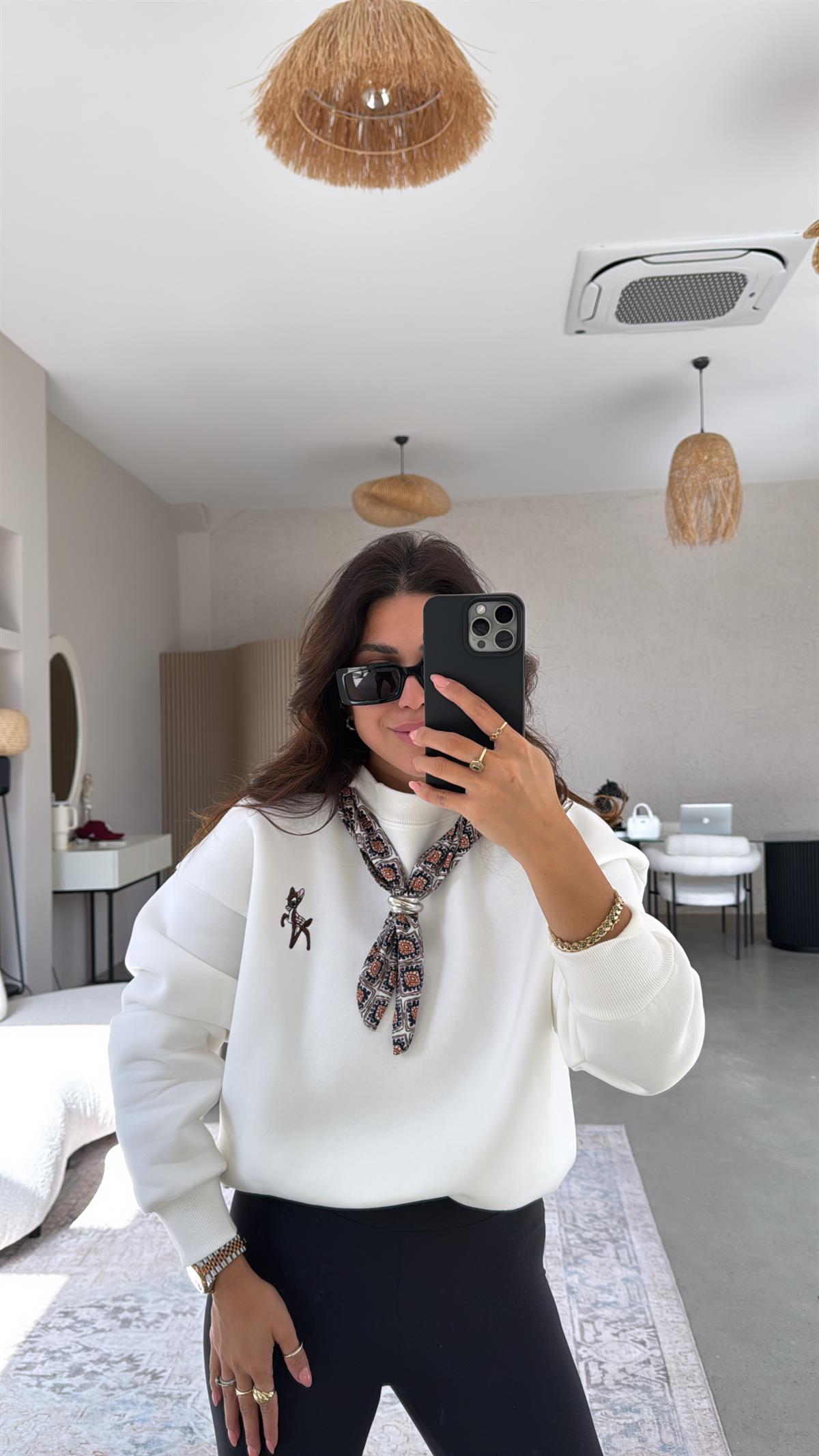 Ekru Fular Detaylı Üç İplik Şardonlu Sweatshirt