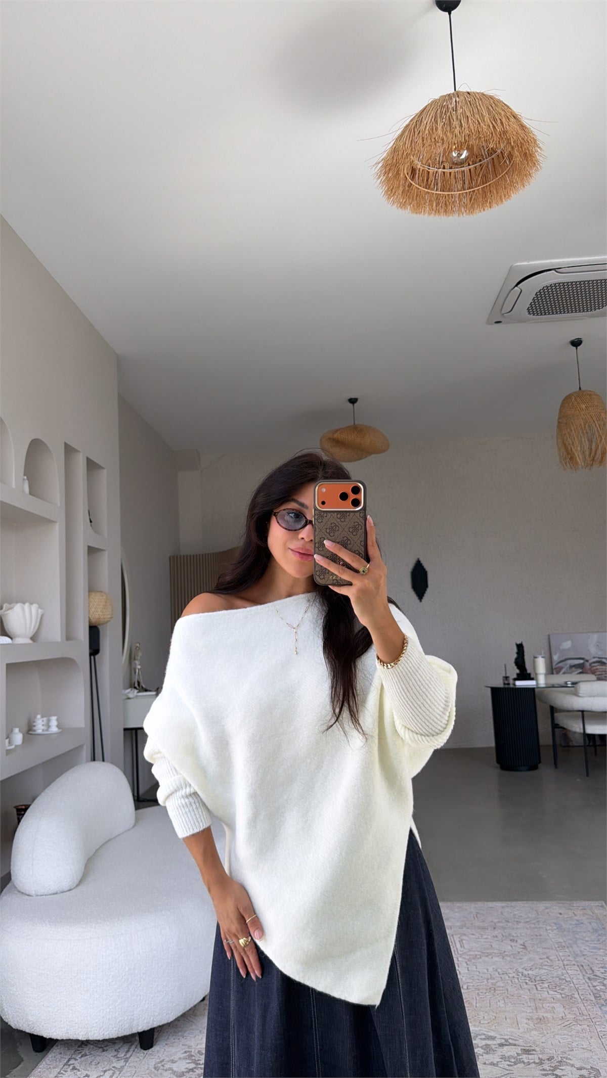 Ekru Kayık Yaka Asimetrik Triko Bluz