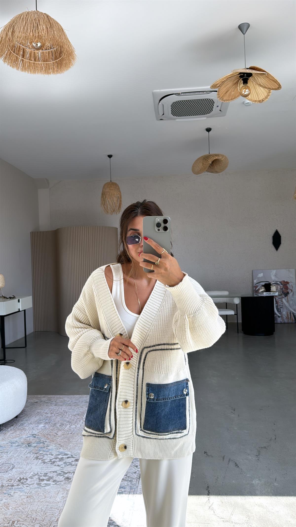 Ekru Kot Cepli Hırka