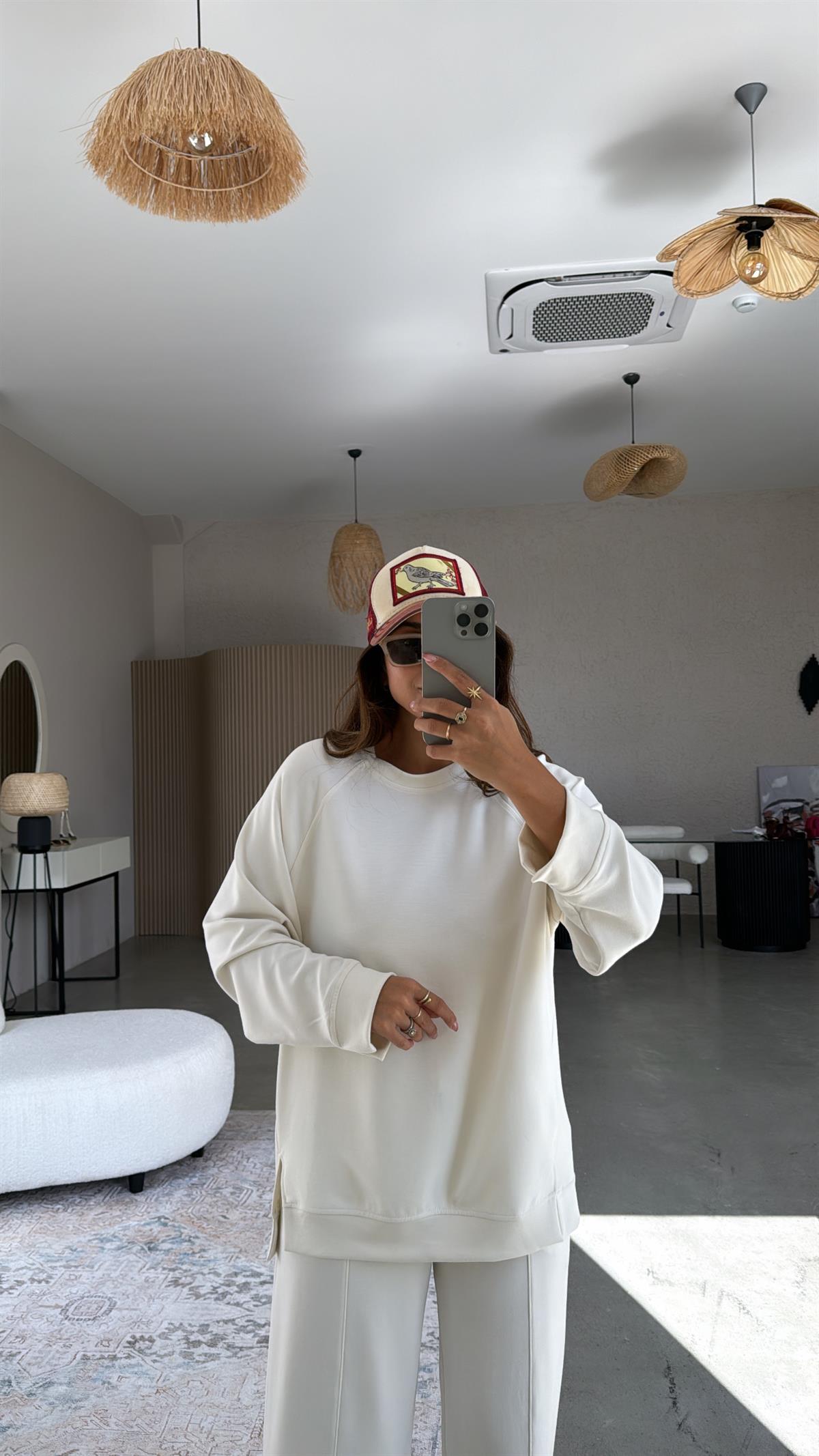 Ekru Modal Yırtmaçlı Sweatshirt