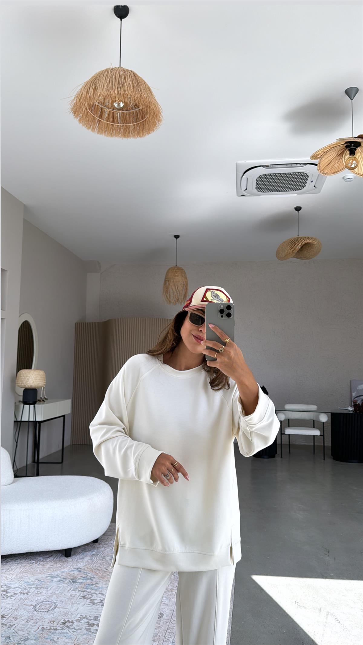 Ekru Modal Yırtmaçlı Sweatshirt