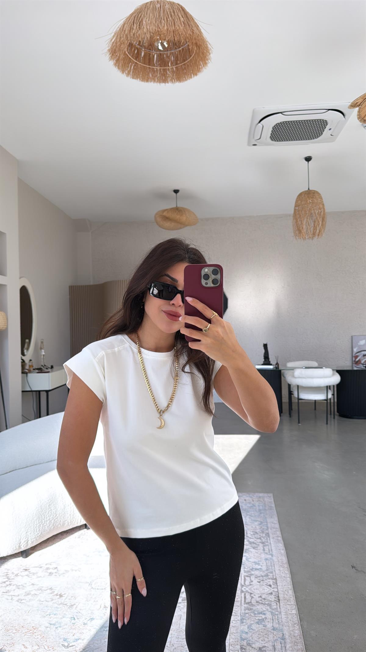 Ekru Omuz Detaylı Tshirt