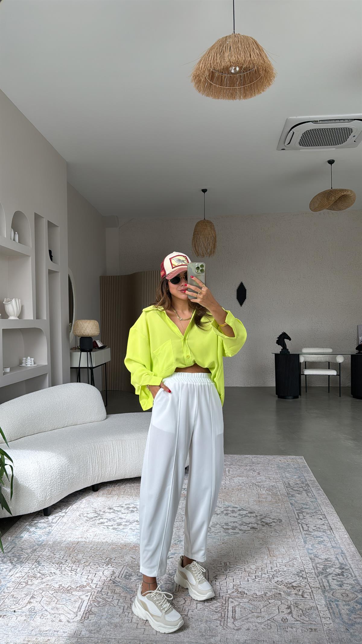 Ekru Önden Dikişli Pantolon