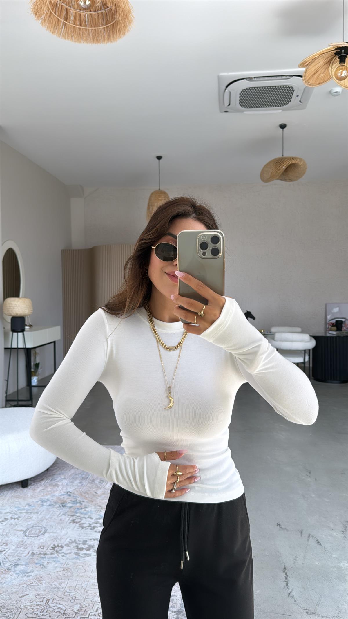 Ekru Parmak Geçme Oys Kumaş Body