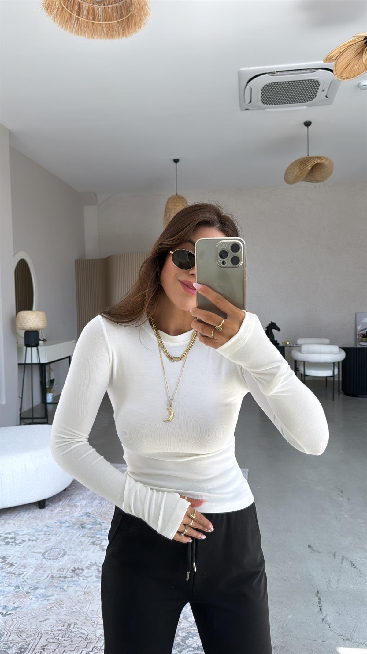 Ekru Parmak Geçme Oys Kumaş Body