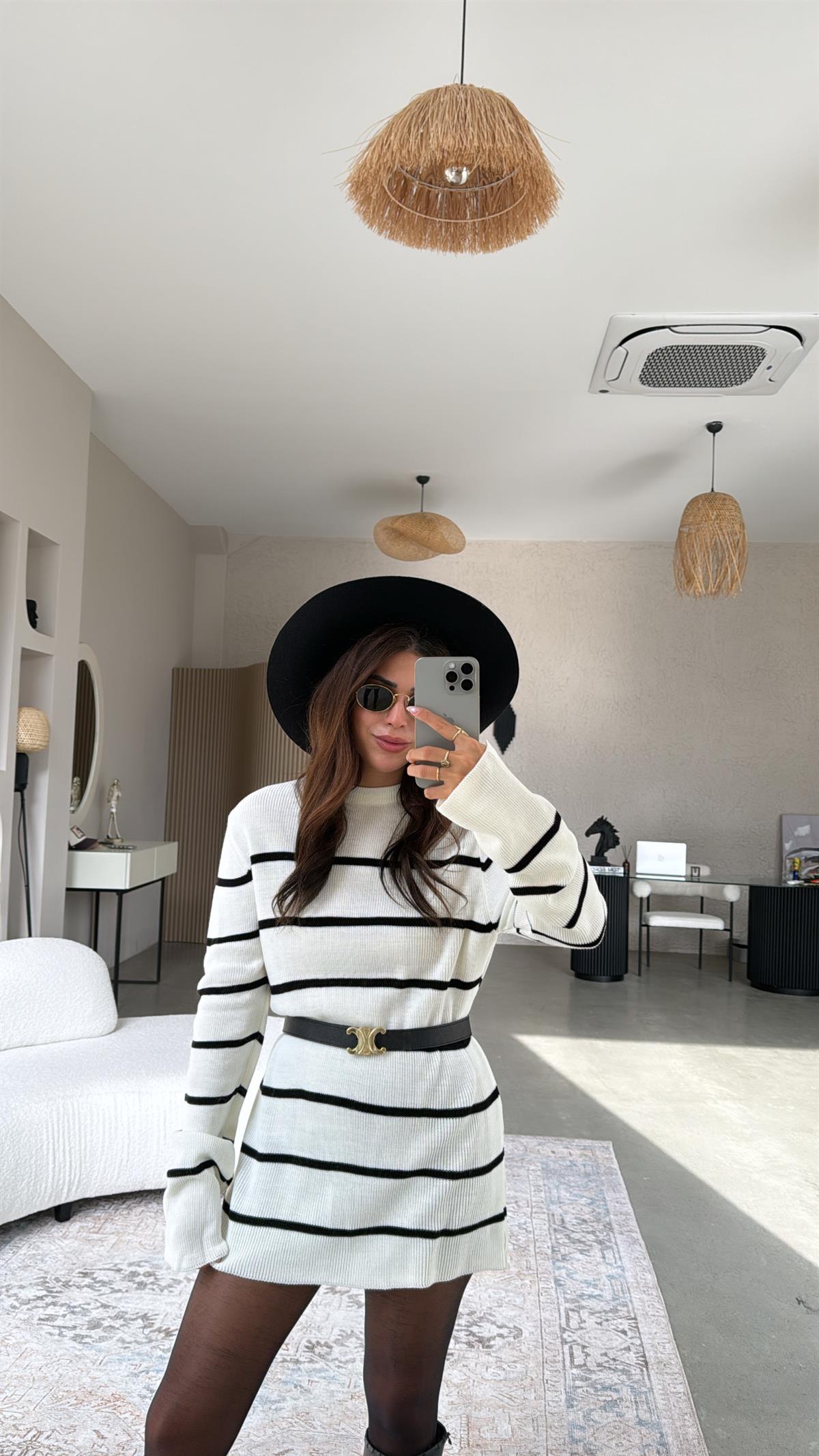 Ekru Siyah Çizgili Triko Tunik