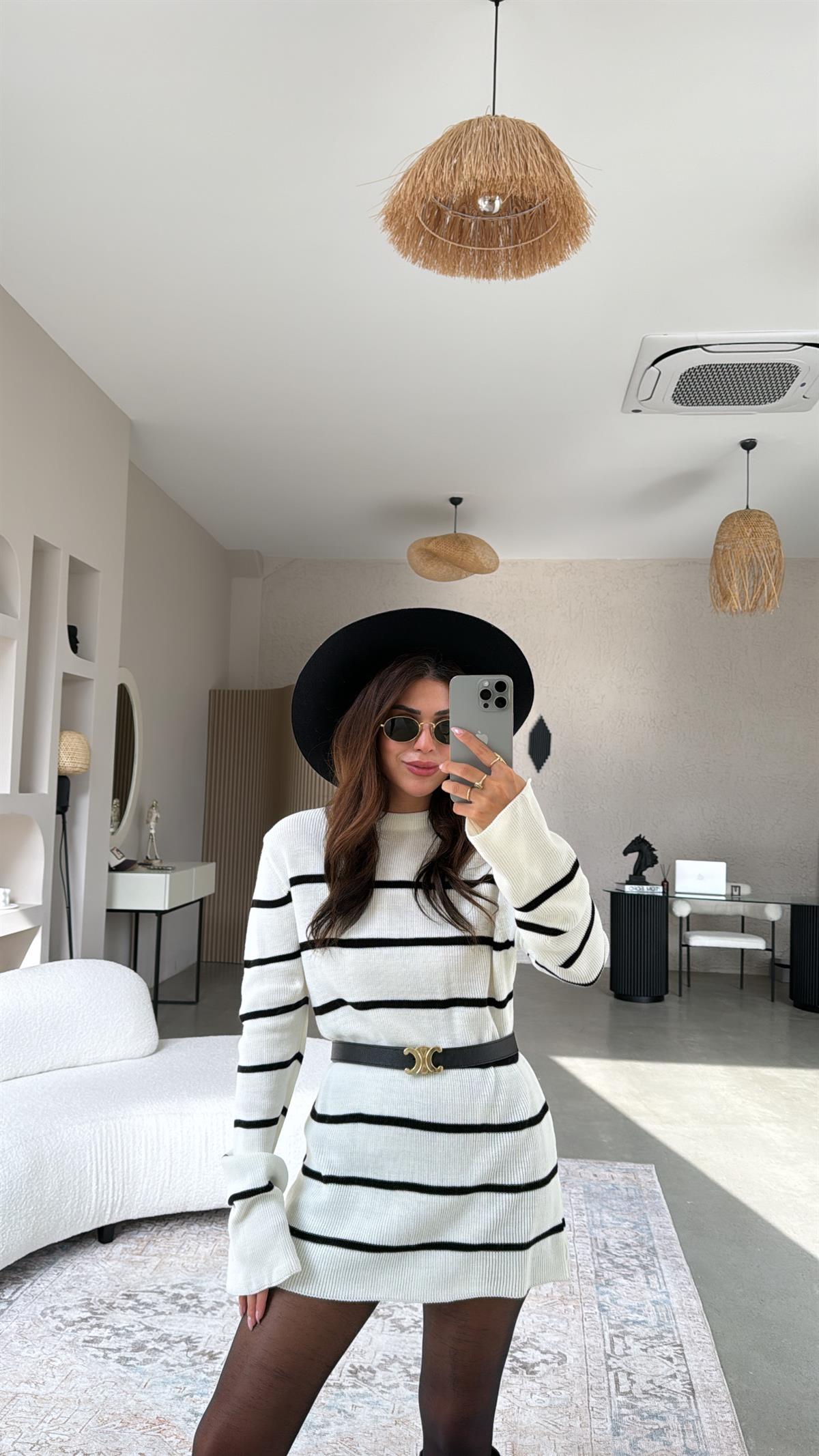 Ekru Siyah Çizgili Triko Tunik