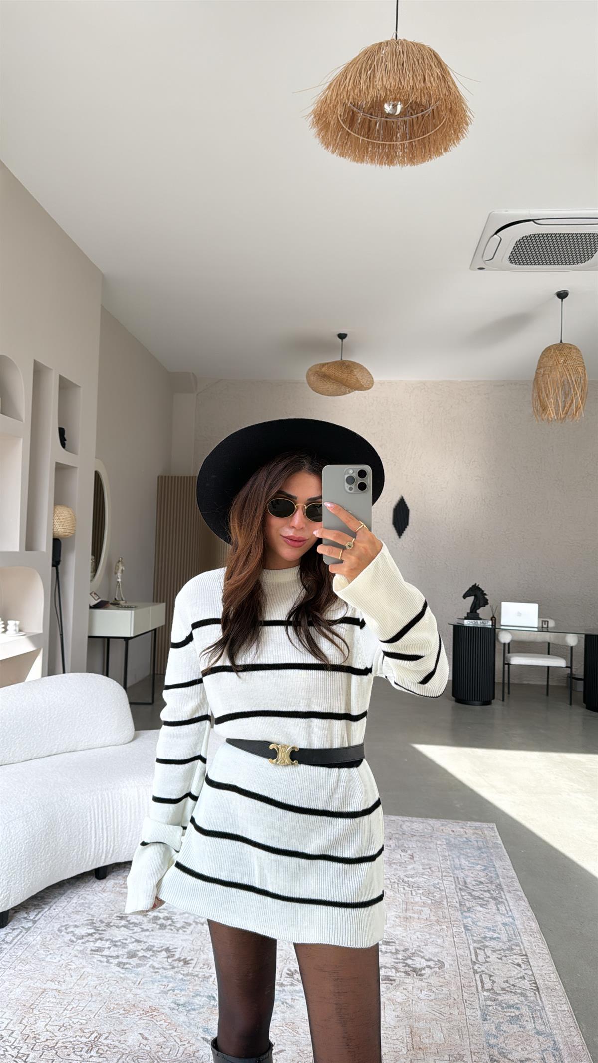 Ekru Siyah Çizgili Triko Tunik