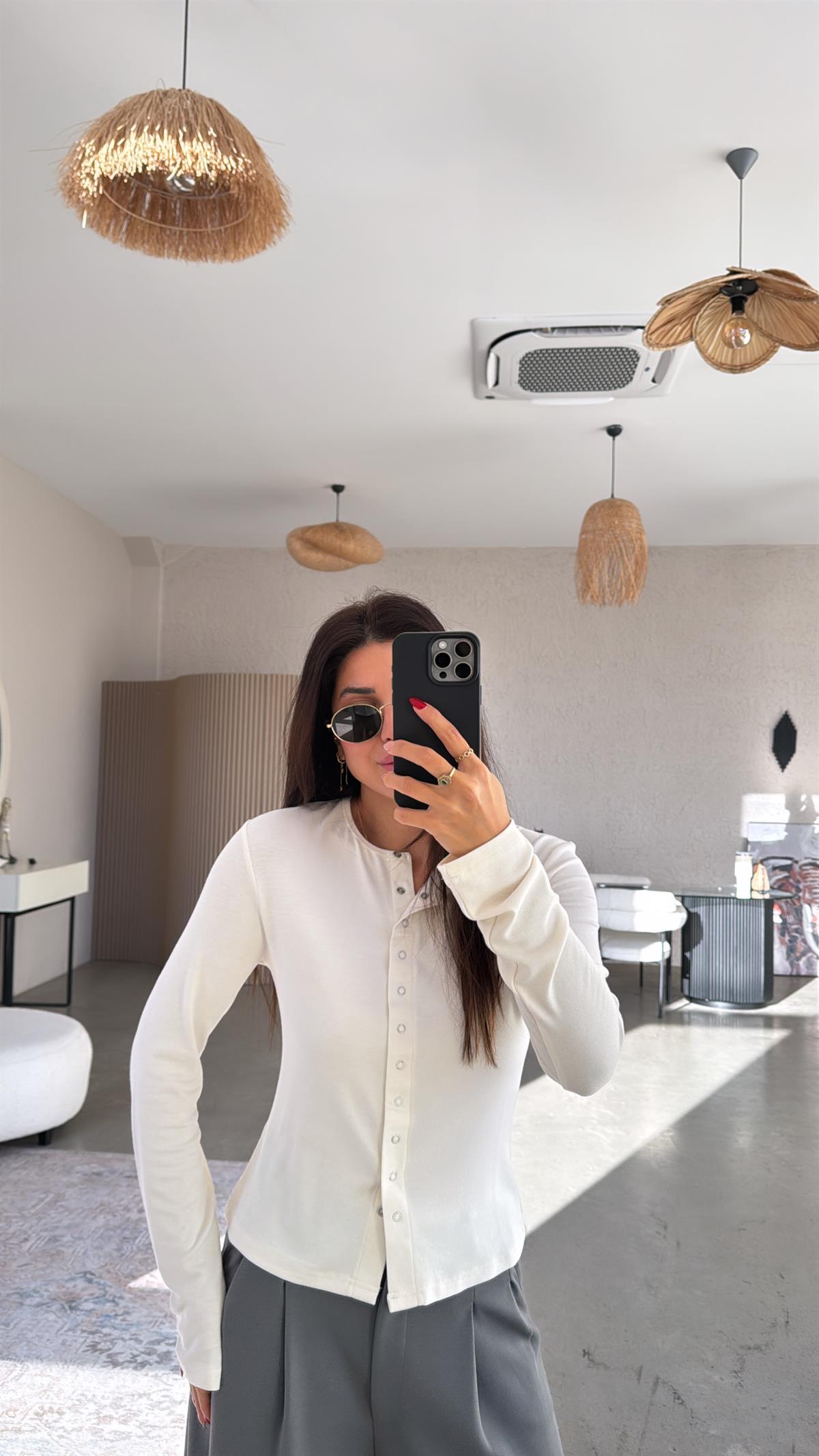 Ekru Tam Boy Çıtçıt Modal Bluz
