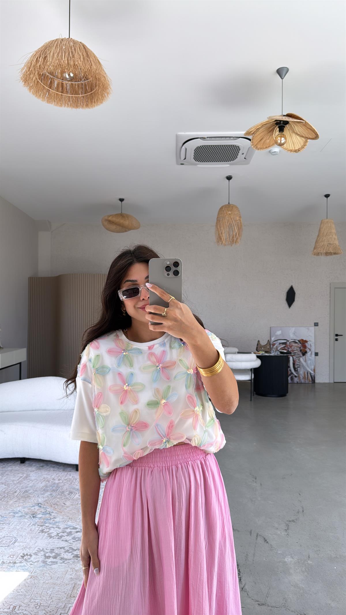 Ekru Tüllü Çiçek Kabartmalı Tshirt