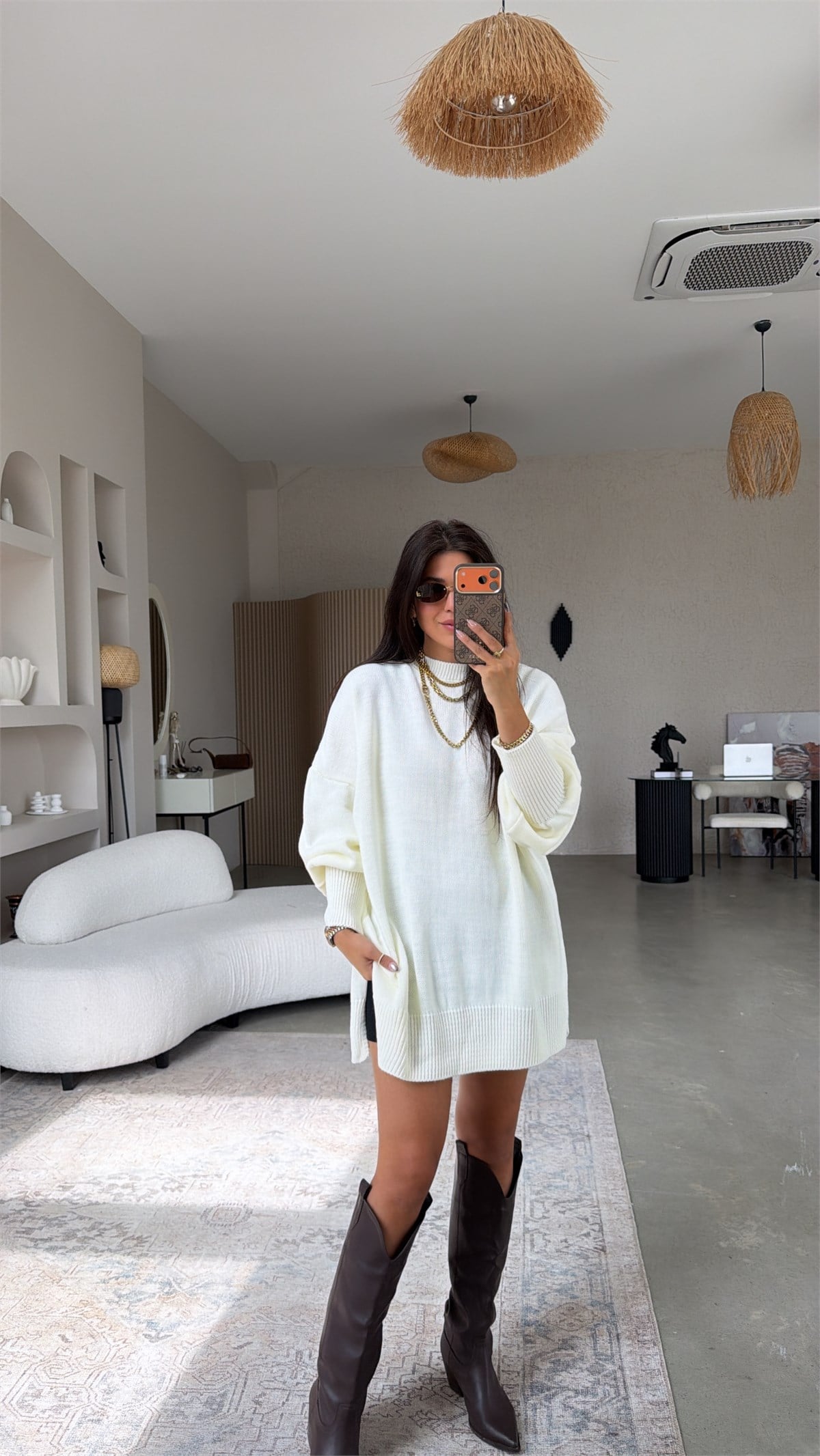 Ekru Uzun Oversize Yanları Yırtmaçlı Triko