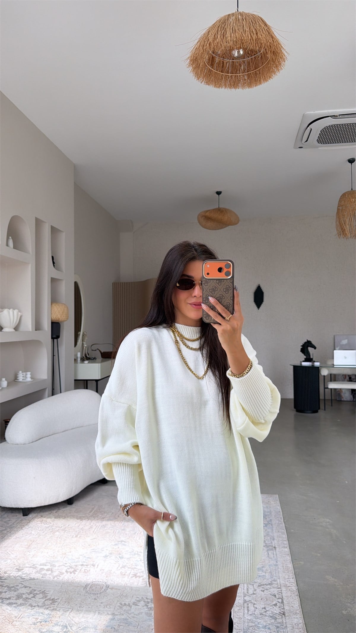 Ekru Uzun Oversize Yanları Yırtmaçlı Triko