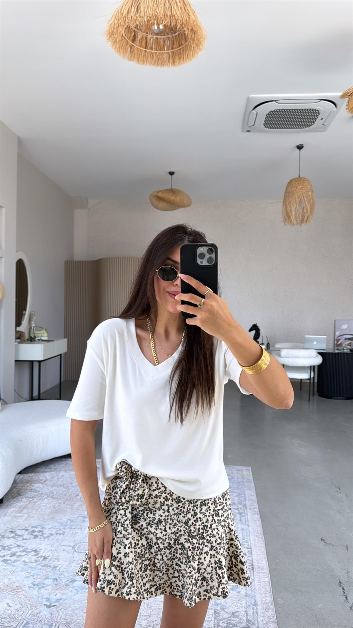 Ekru V Yaka Salaş Bluz