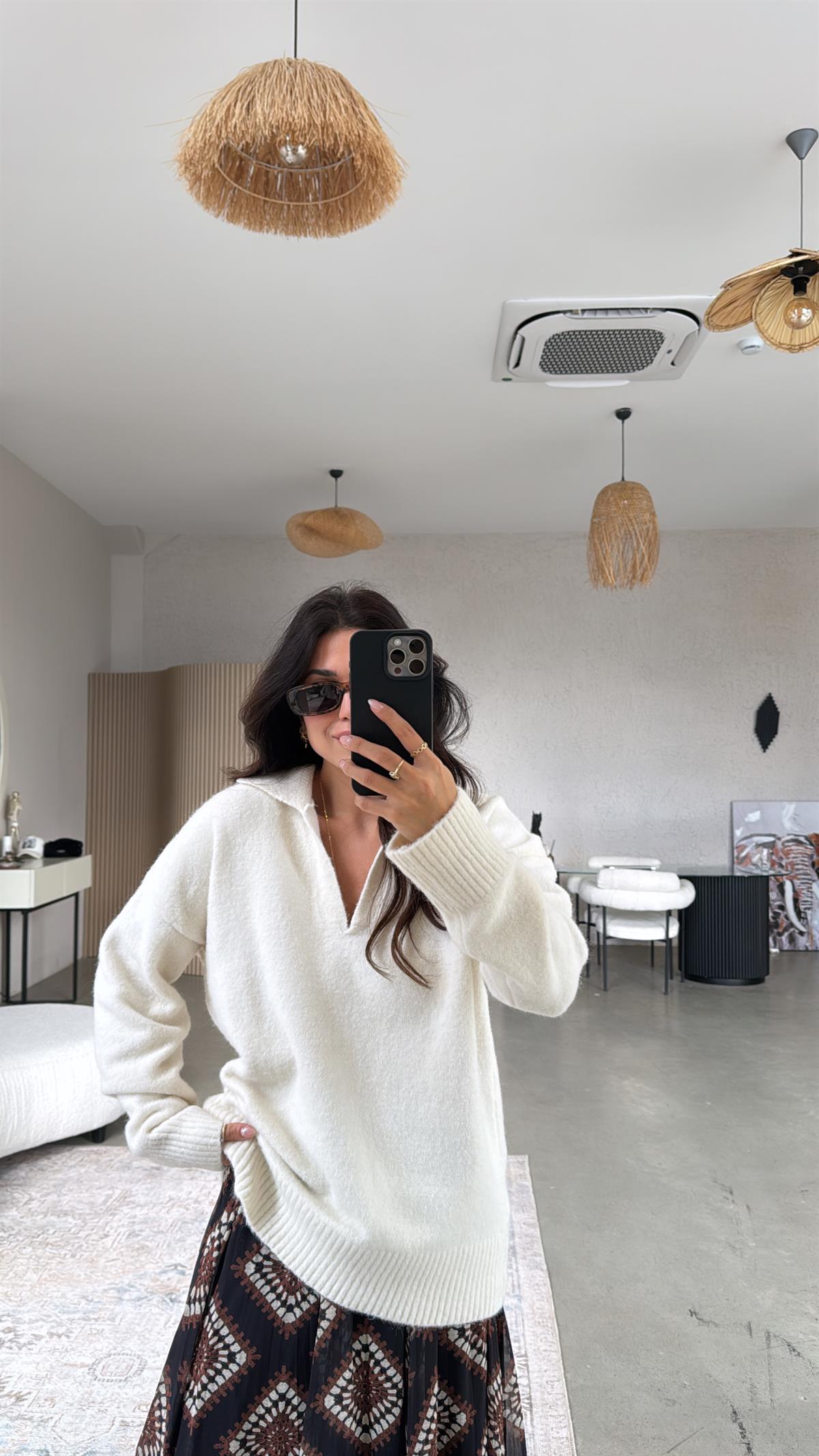 Ekru Yakalı Oversize Yumoş Kazak