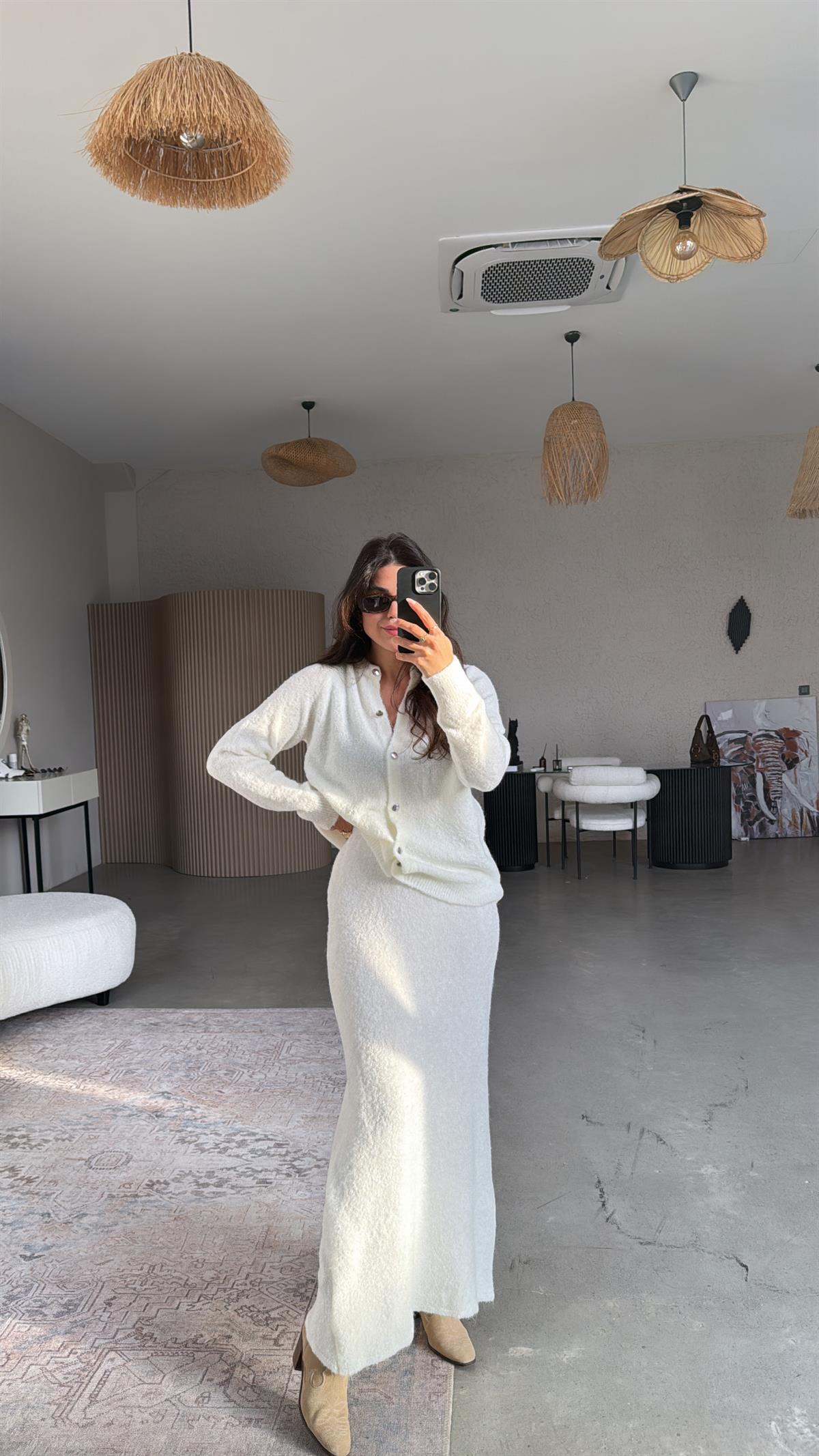 Ekru Yumoş Hırka Maxi Etek Takım