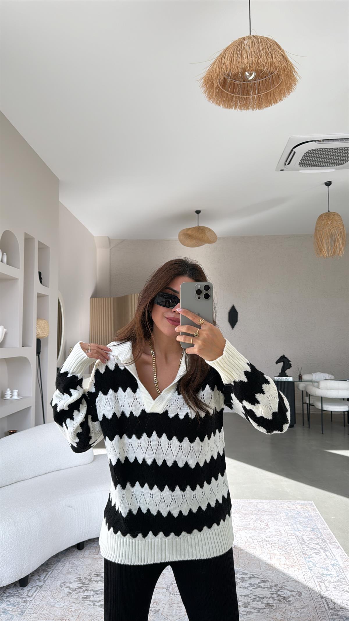 Ekru Zikzak Desenli Triko