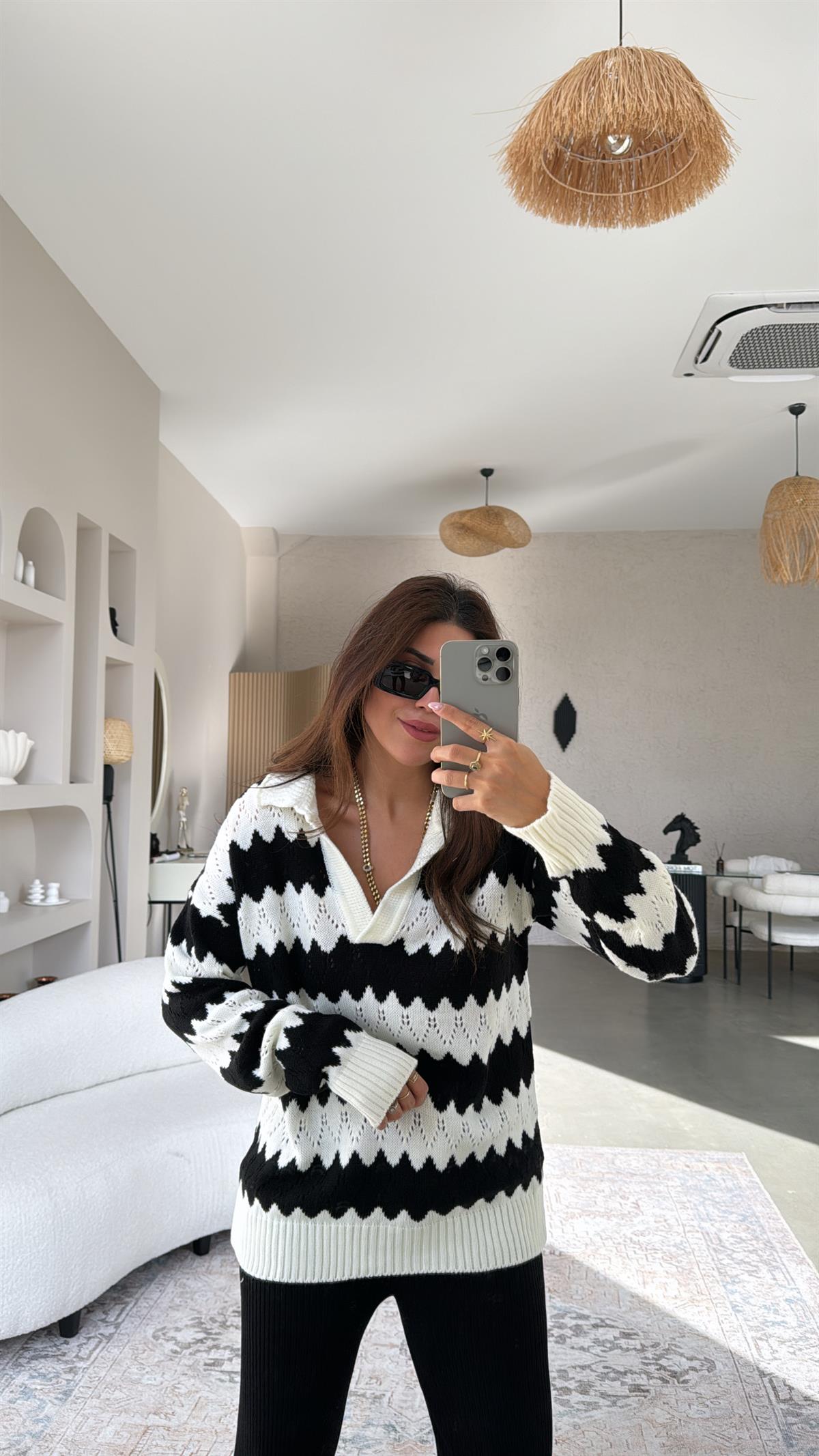 Ekru Zikzak Desenli Triko