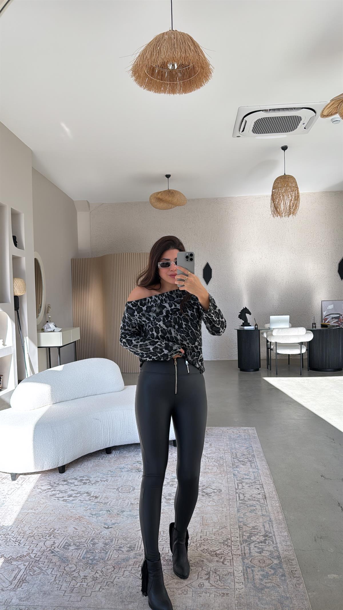 Fermuarlı Mat Deri Tayt