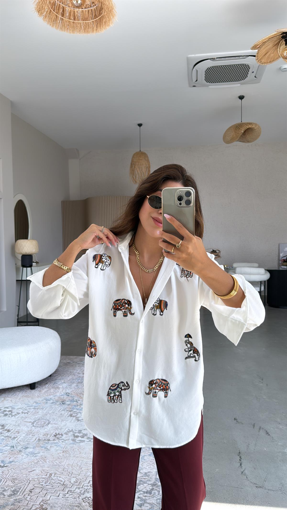 Fil Nakışlı Gömlek