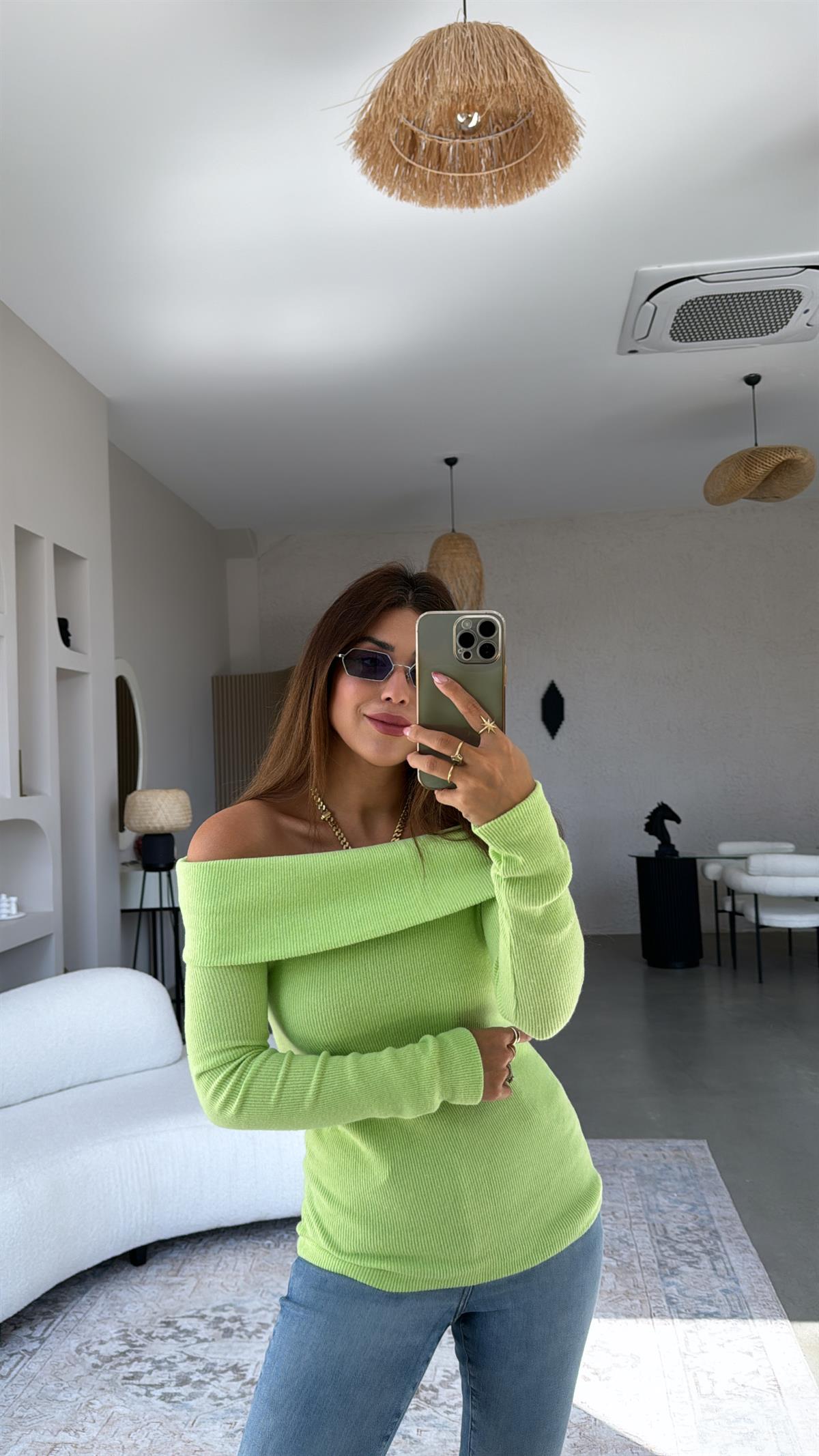 Fıstık Yeşili Madonna Bluz