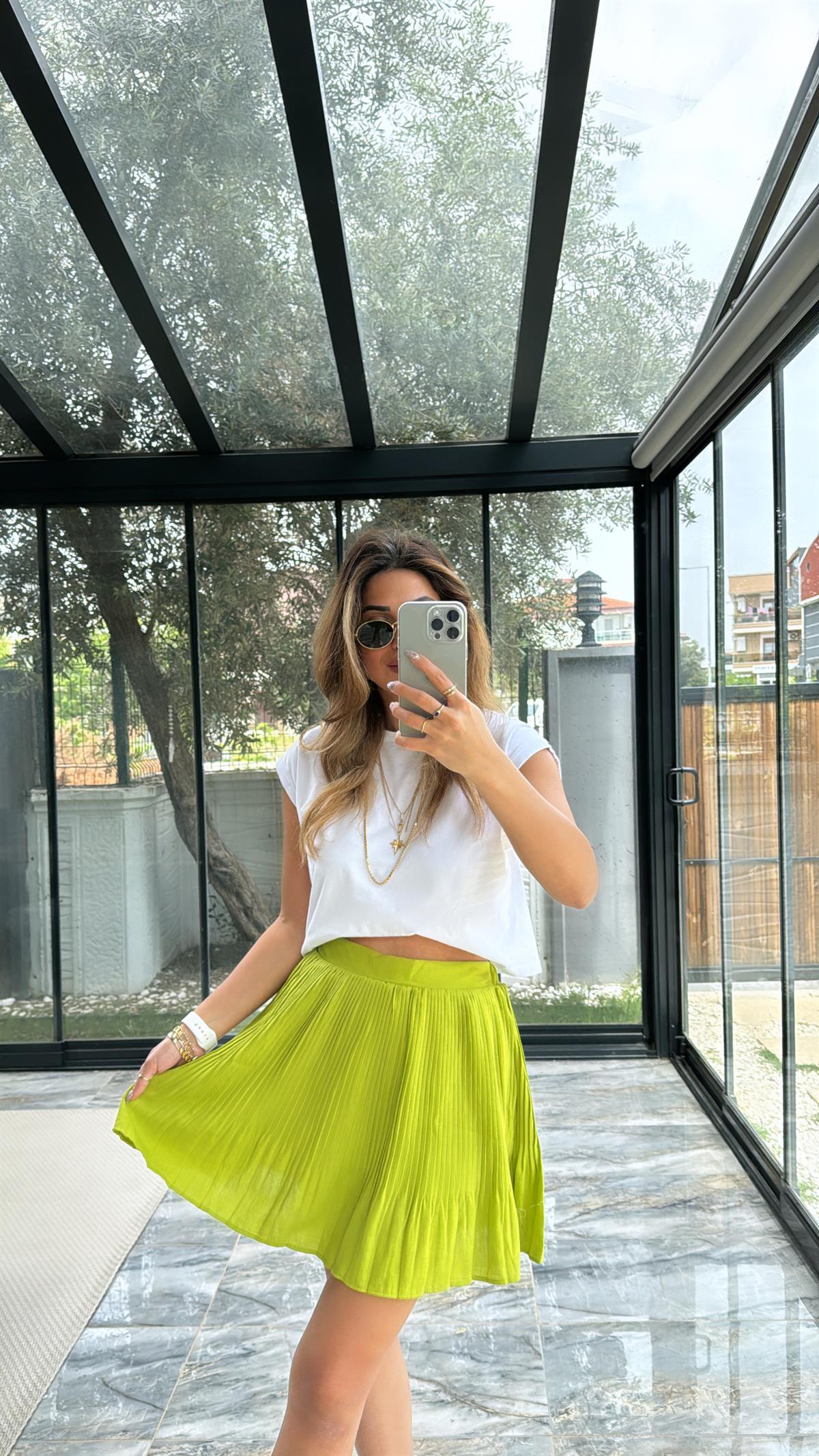 Fıstık Yeşili Piliseli Şortlu Etek