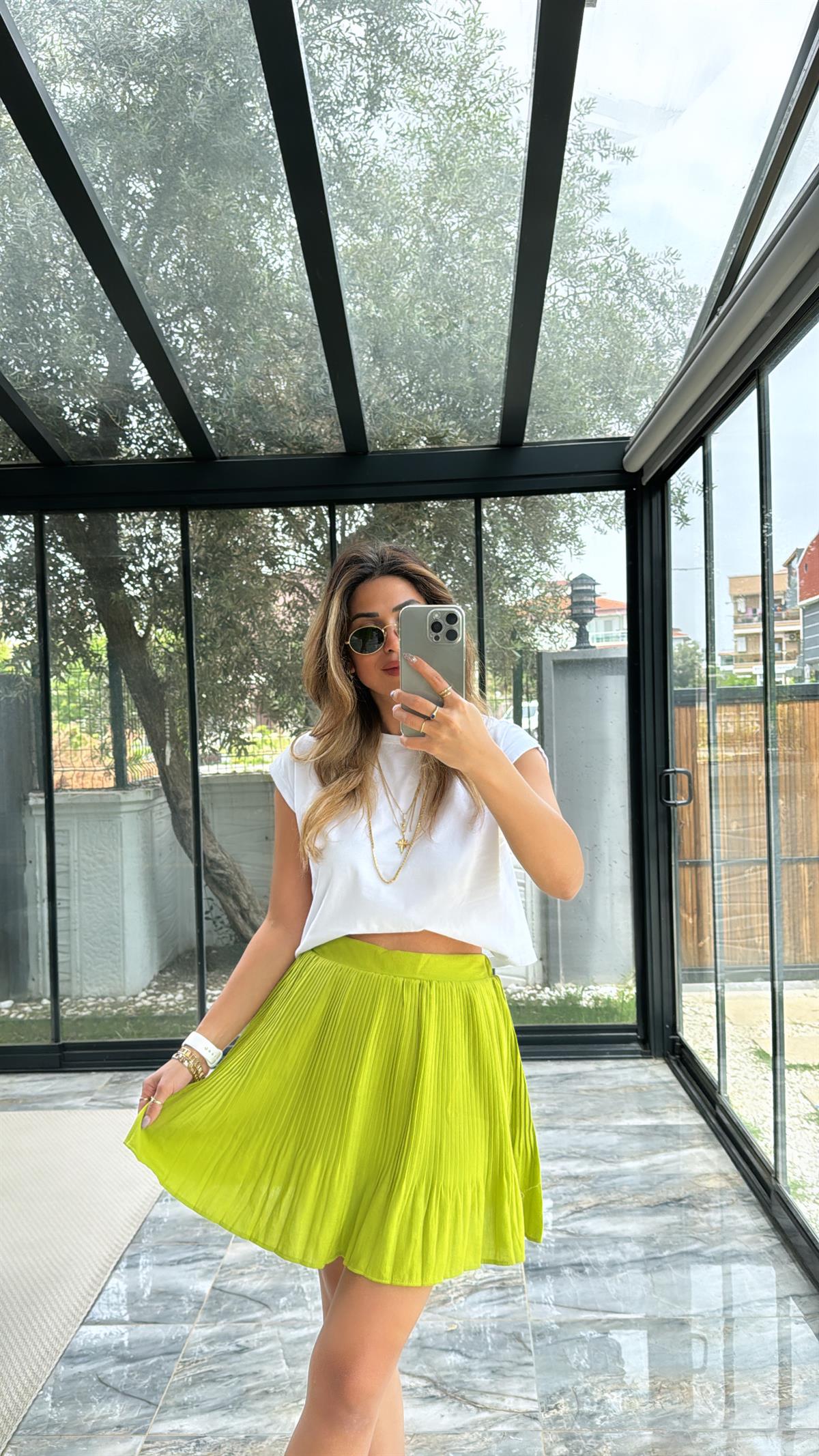 Fıstık Yeşili Piliseli Şortlu Etek