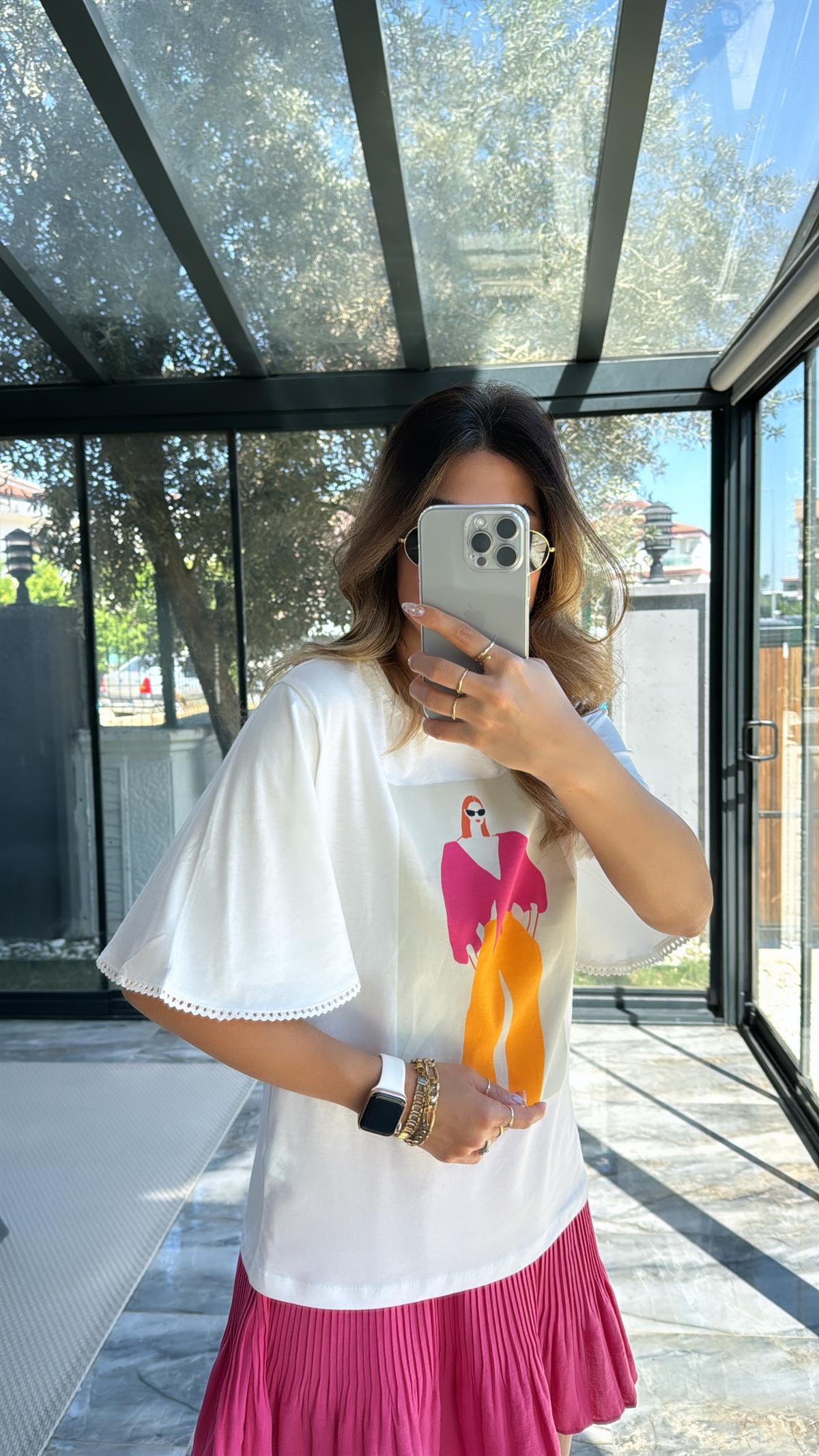 Fuşya Turuncu Kadın Figür Pamuklu Tshirt