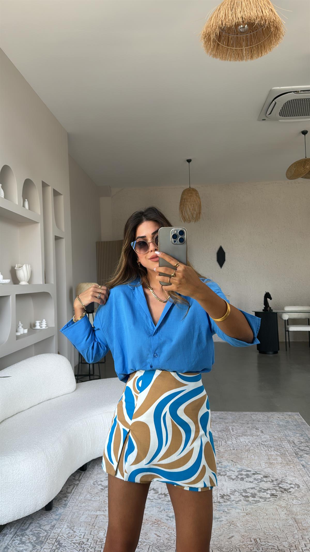 Geniş Manşetli Keten Mavi Gömlek