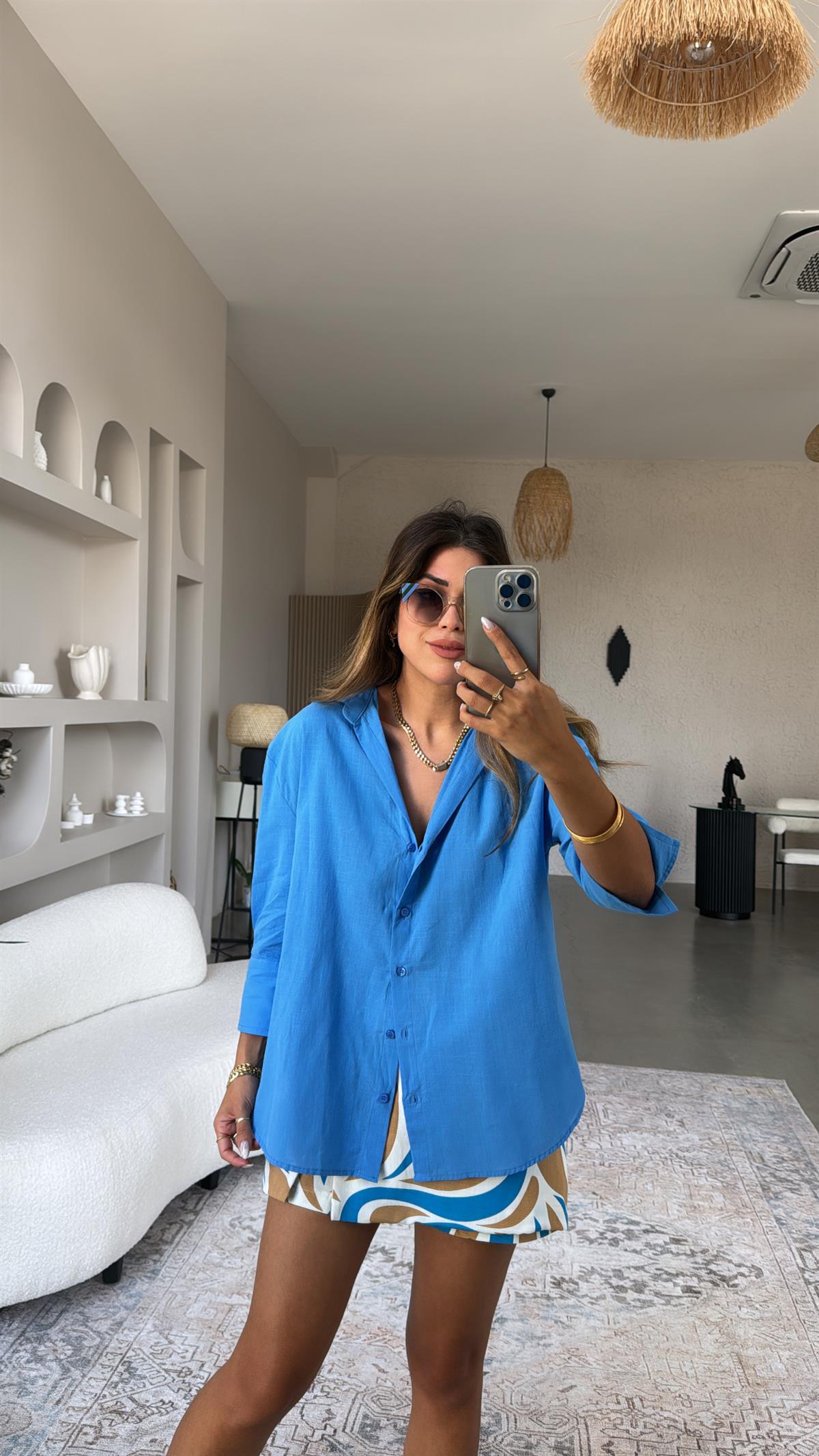 Geniş Manşetli Keten Mavi Gömlek