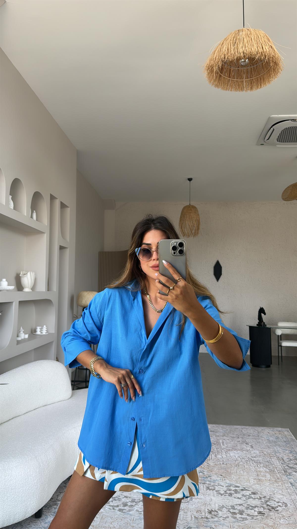 Geniş Manşetli Keten Mavi Gömlek