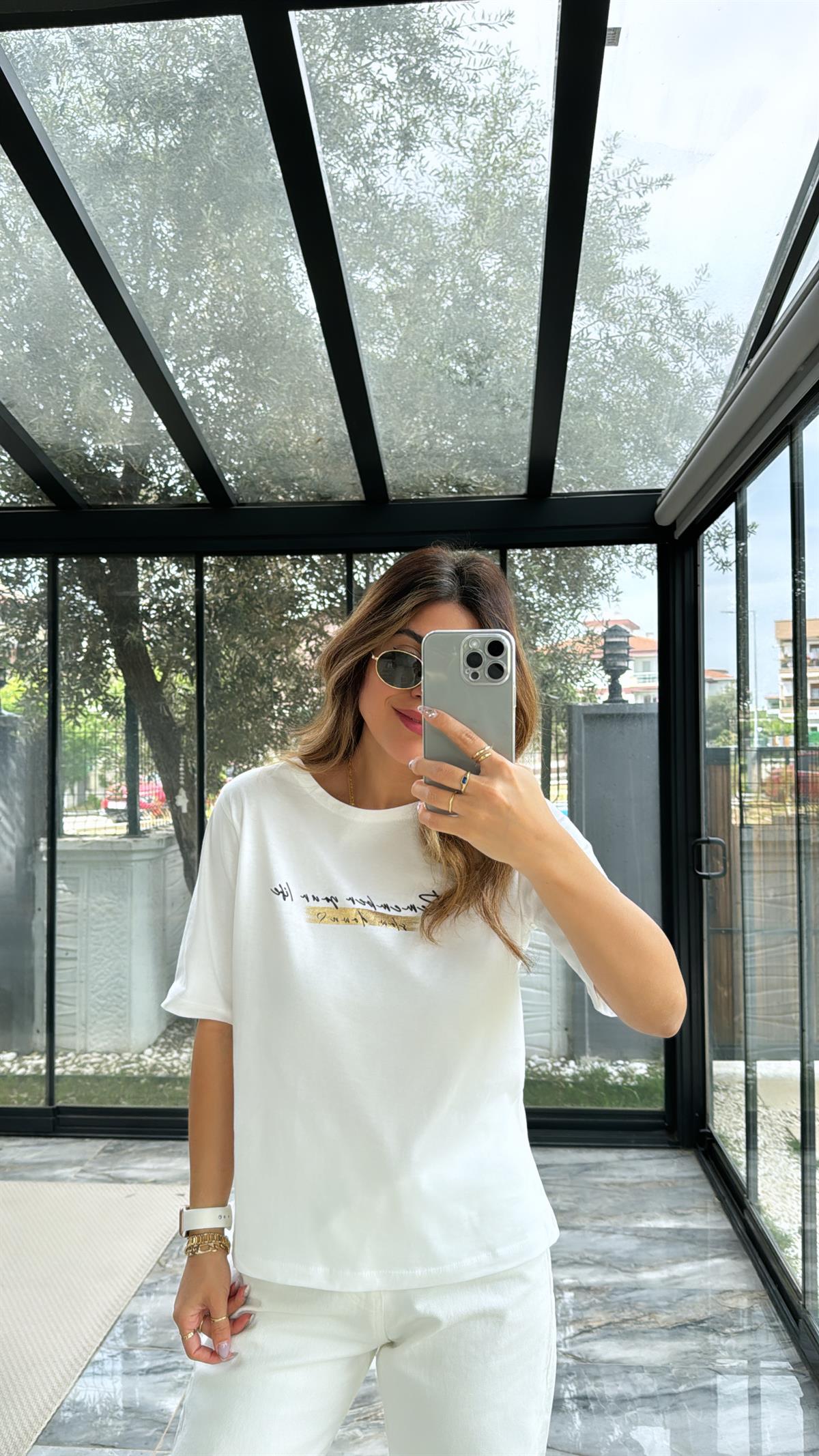 Gold Detaylı Remember Your Life T-shirt