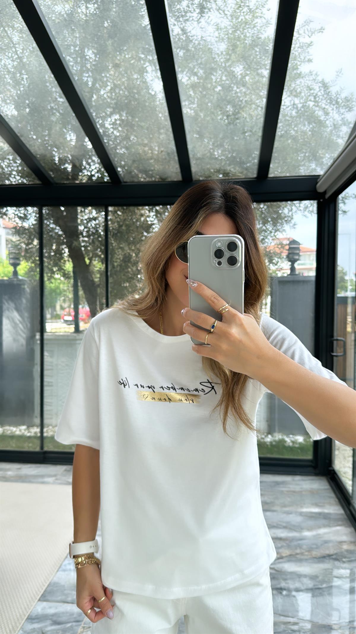 Gold Detaylı Remember Your Life T-shirt