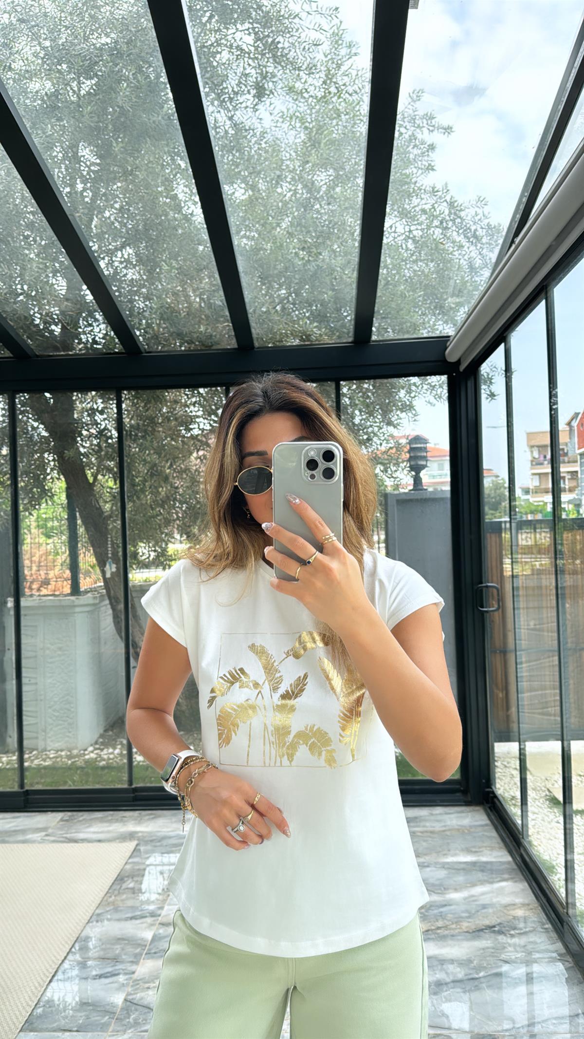 Gold Varaklı Yaprak Desen Tshirt