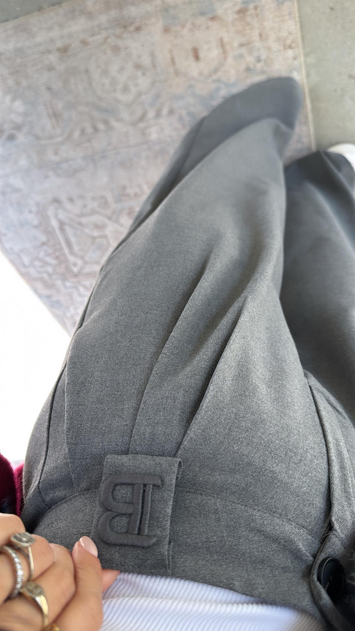 Gri B Nakış Premium Pantolon
