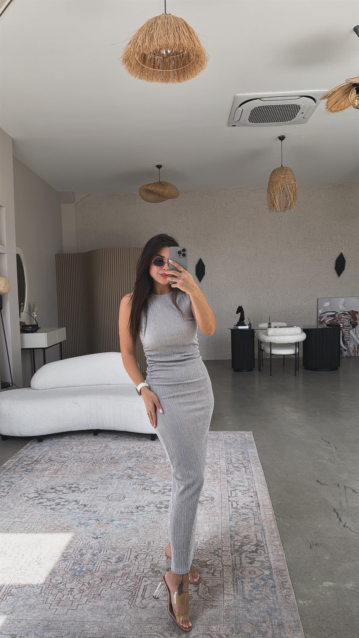 Gri Bürümcük ZR Model Büzgü Detay Elbise