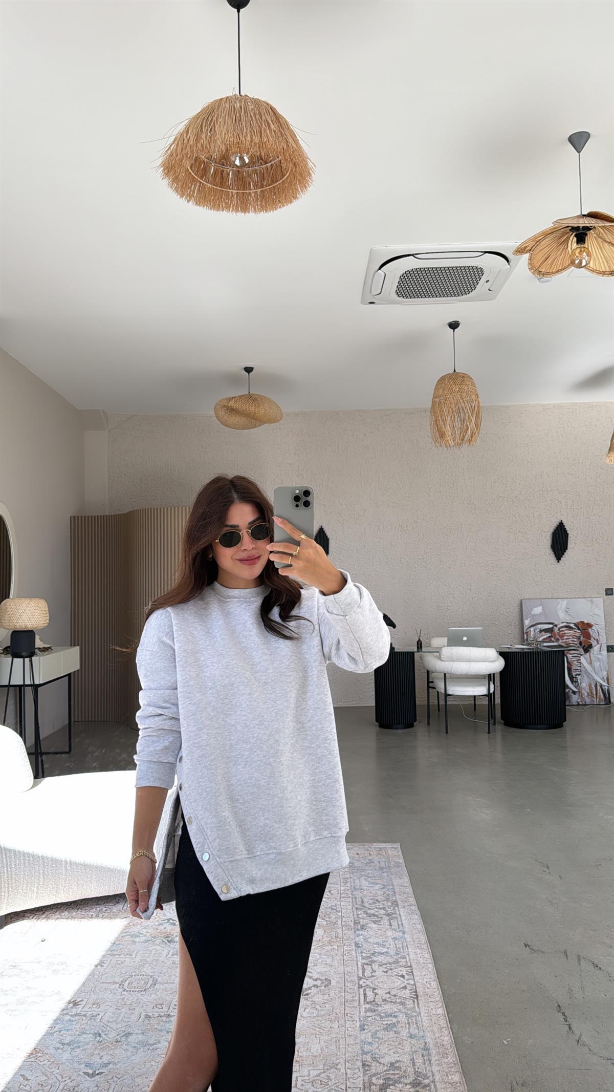 Gri Çıtçıt Detaylı Sweatshirt